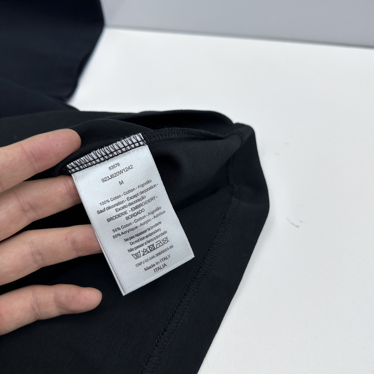 🆕Dior迪奥 2026春夏新款刺绣logo短袖 官网同款T恤 双纱纯棉面料 多元化搭配 是眼下时尚前沿