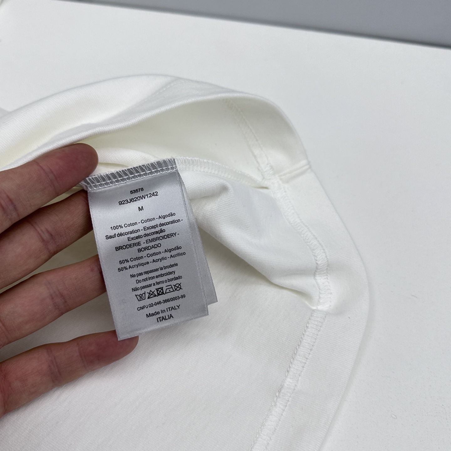 🆕Dior迪奥 2026春夏新款刺绣logo短袖 官网同款T恤 双纱纯棉面料 多元化搭配 是眼下时尚前沿