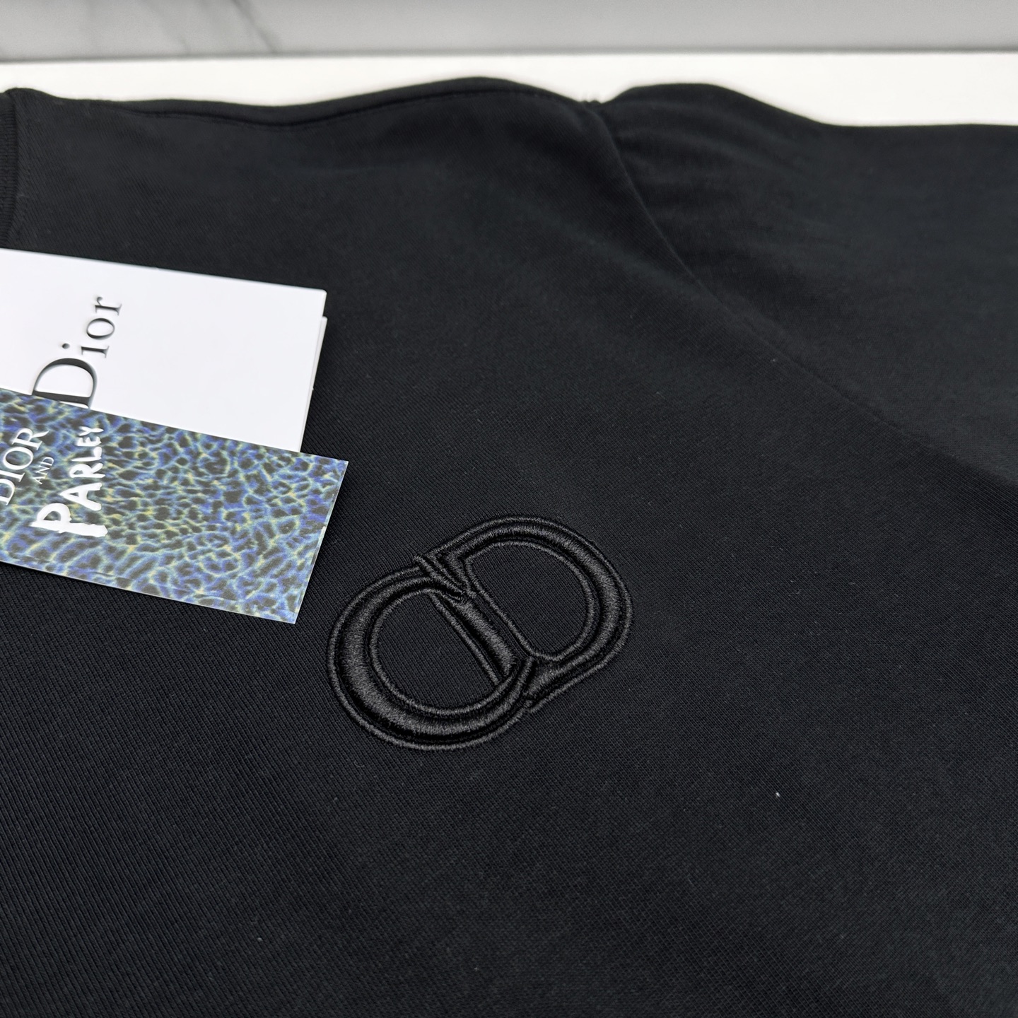 🆕Dior迪奥 2026春夏新款刺绣logo短袖 官网同款T恤 双纱纯棉面料 多元化搭配 是眼下时尚前沿