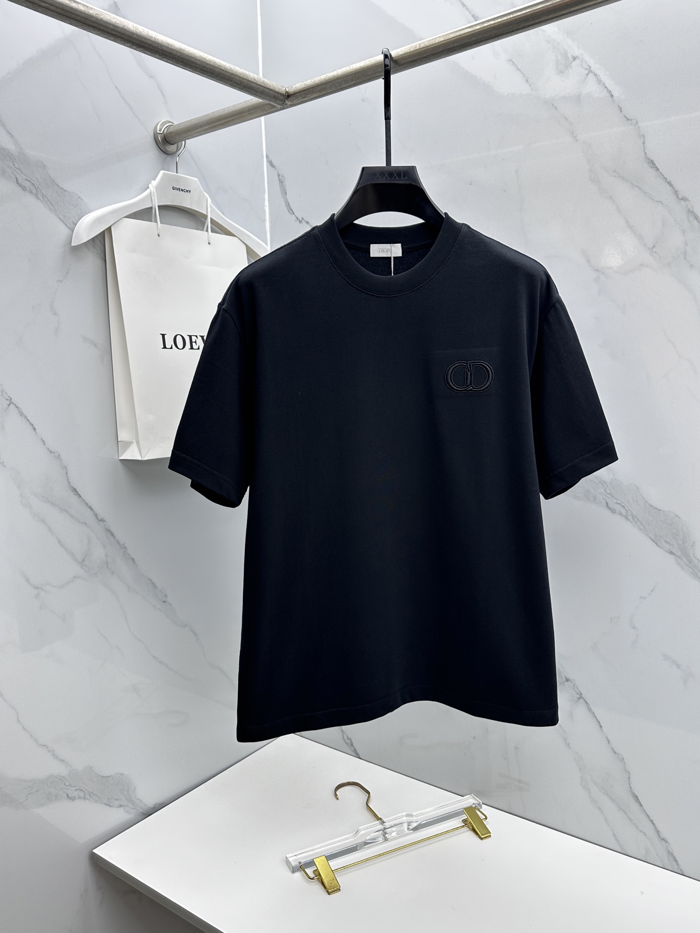 🆕Dior迪奥 2026春夏新款刺绣logo短袖 官网同款T恤 双纱纯棉面料 多元化搭配 是眼下时尚前沿