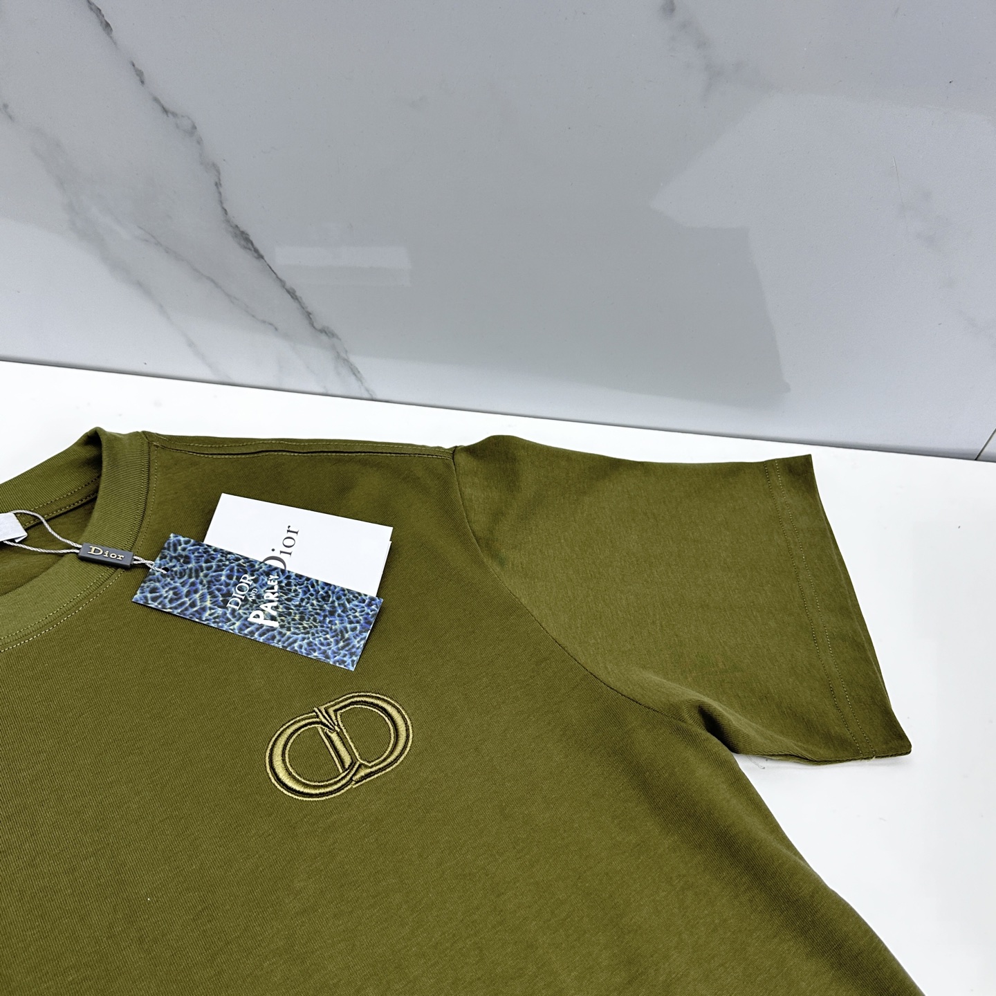 🆕Dior迪奥 2026春夏新款刺绣logo短袖 官网同款T恤 双纱纯棉面料 多元化搭配 是眼下时尚前沿