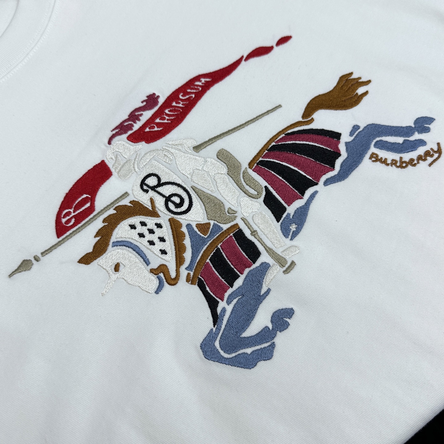 🆕BBR巴宝莉 2026春夏新款马术骑士徽标刺绣短袖 官网同款T恤 双纱纯棉面料 多元化搭配 是眼下时尚