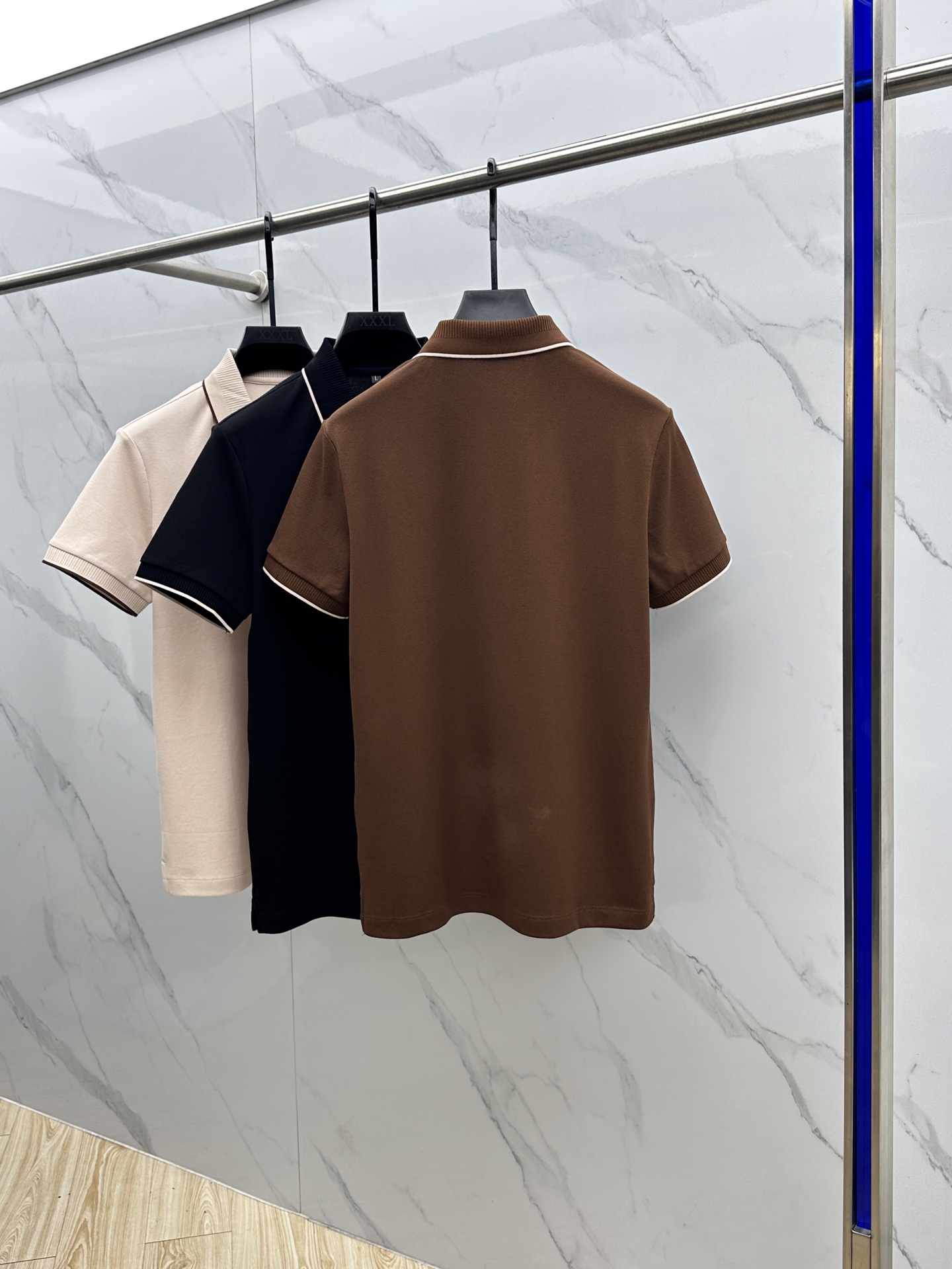 🆕lp🆕 春夏新款翻领Polo衫短袖T恤 简洁时尚百搭 胸前logo设计 螺纹针织领口 定制进口双股丝光