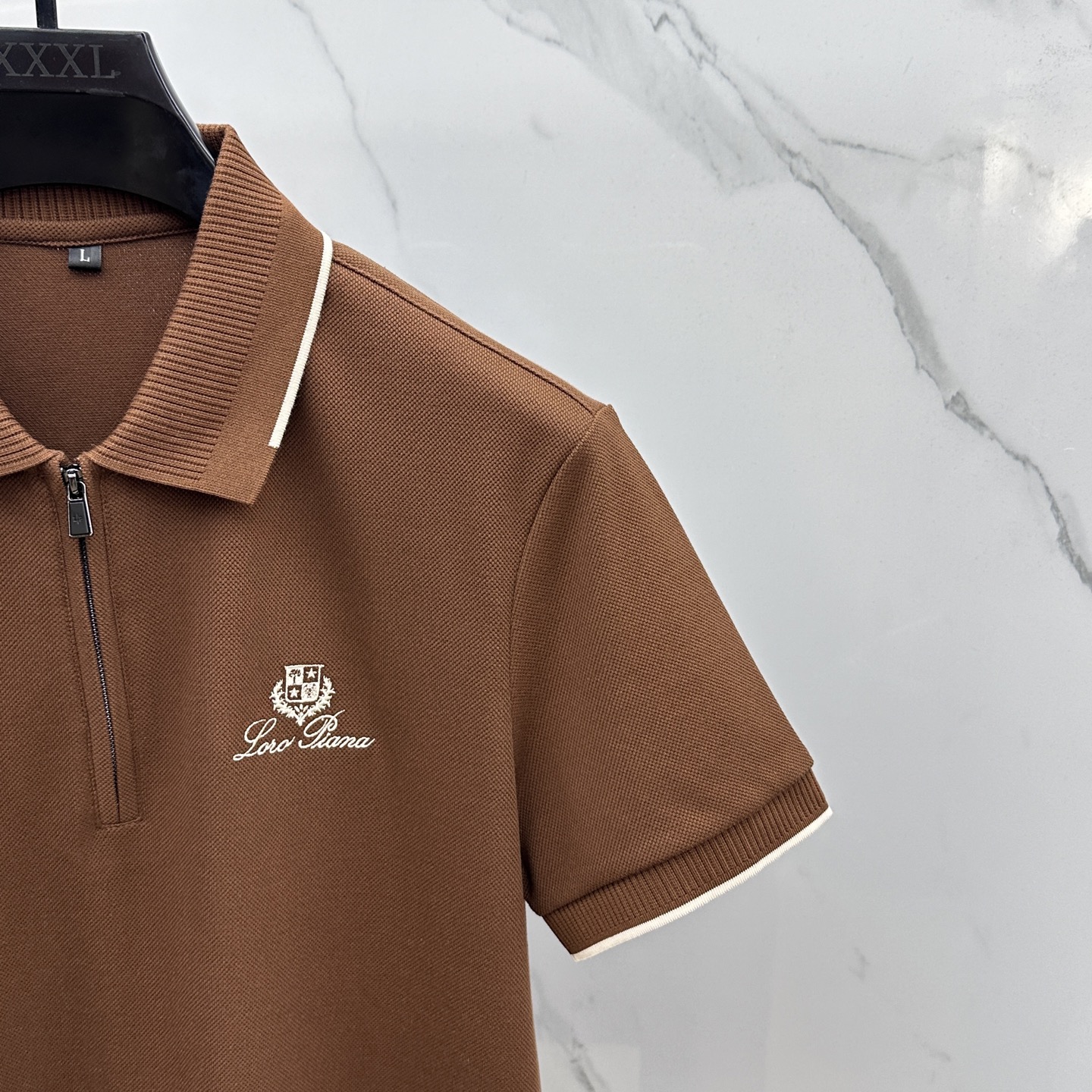 🆕lp🆕 春夏新款翻领Polo衫短袖T恤 简洁时尚百搭 胸前logo设计 螺纹针织领口 定制进口双股丝光