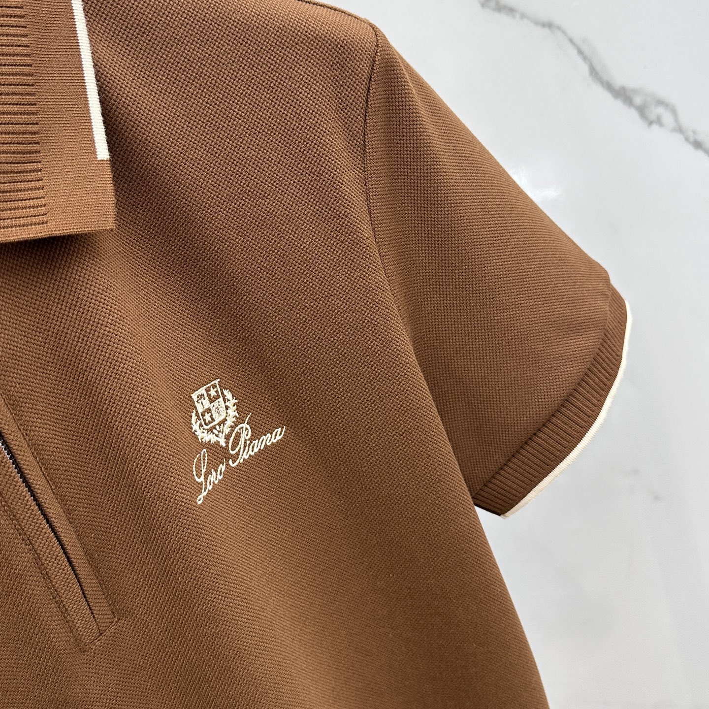 🆕lp🆕 春夏新款翻领Polo衫短袖T恤 简洁时尚百搭 胸前logo设计 螺纹针织领口 定制进口双股丝光