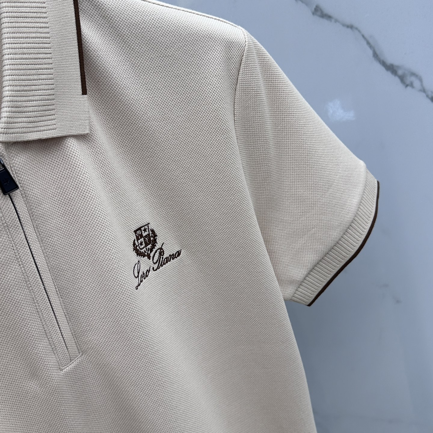 🆕lp🆕 春夏新款翻领Polo衫短袖T恤 简洁时尚百搭 胸前logo设计 螺纹针织领口 定制进口双股丝光