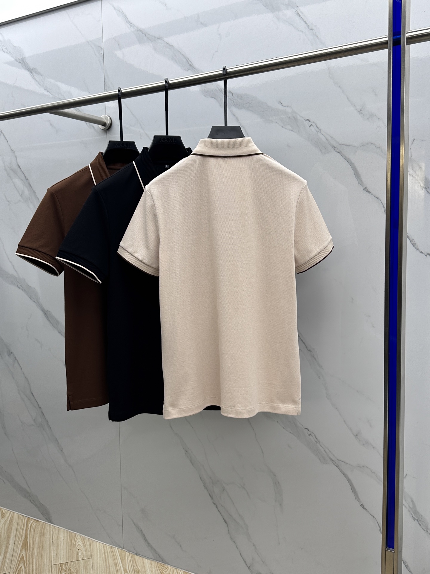 🆕lp🆕 春夏新款翻领Polo衫短袖T恤 简洁时尚百搭 胸前logo设计 螺纹针织领口 定制进口双股丝光