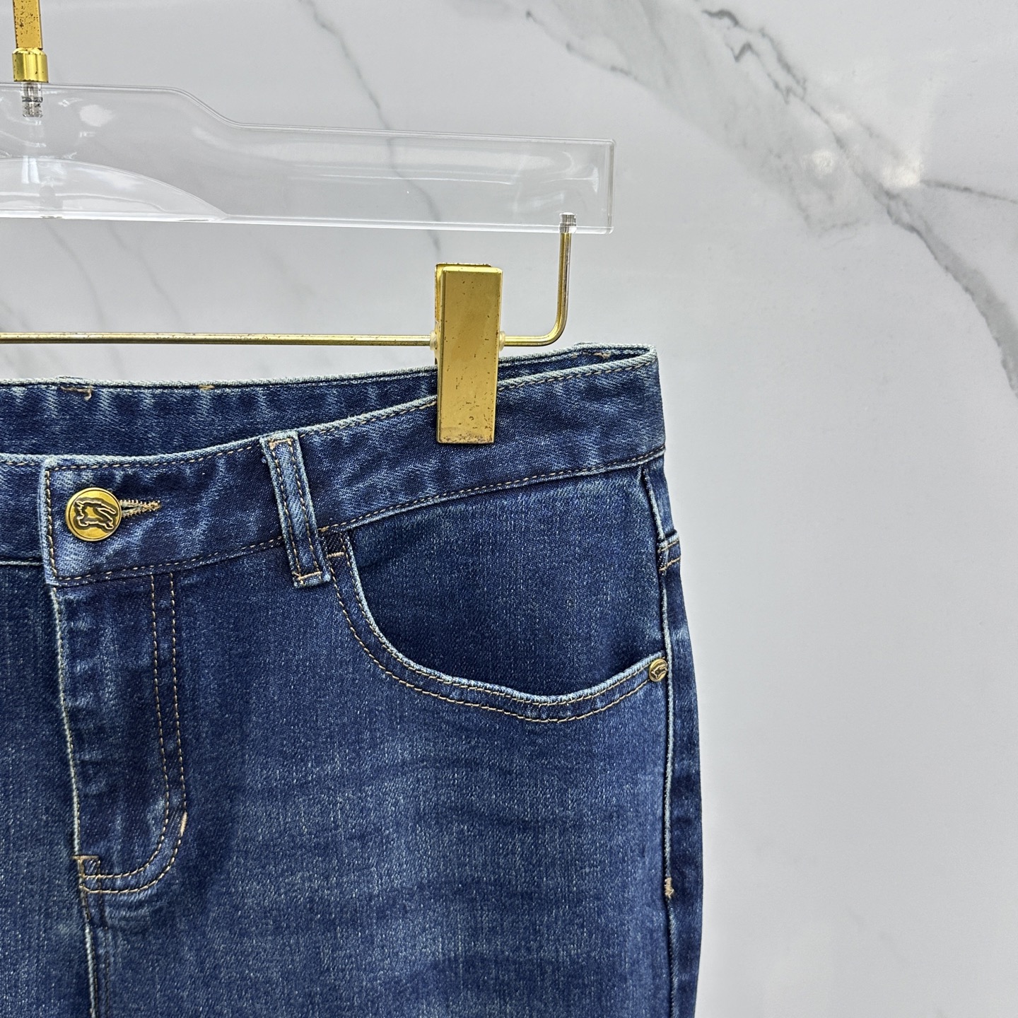 🆕Burberry巴宝莉 🔥高端定制、最新款牛仔裤 柜台同步发售 原版定制复刻 客供定制五金辅料 原单品