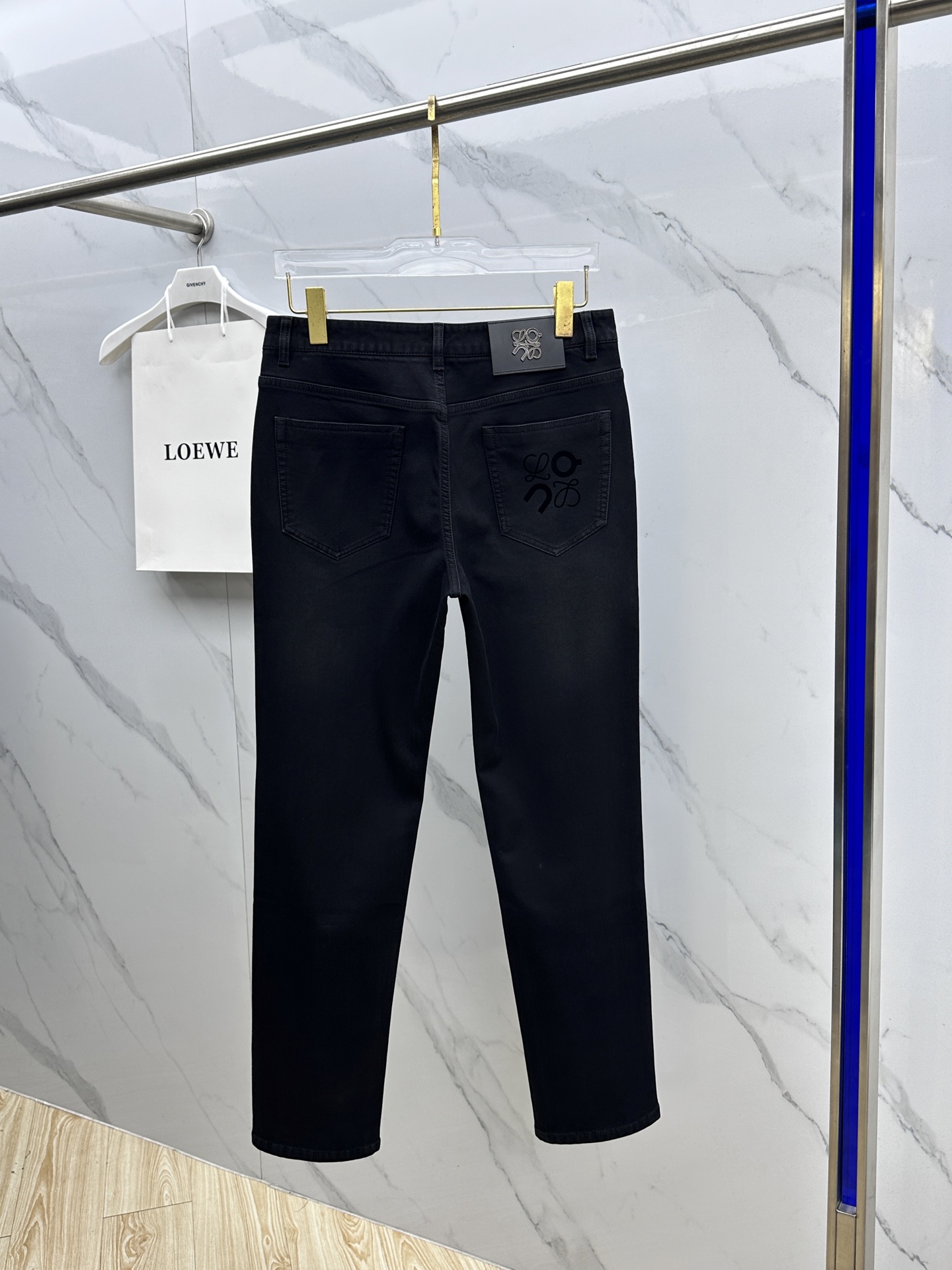 🆕LOEWE罗意威 🔥高端定制、2025秋冬最新款牛仔裤 柜台同步发售 原版定制复刻 客供五金辅料 原单