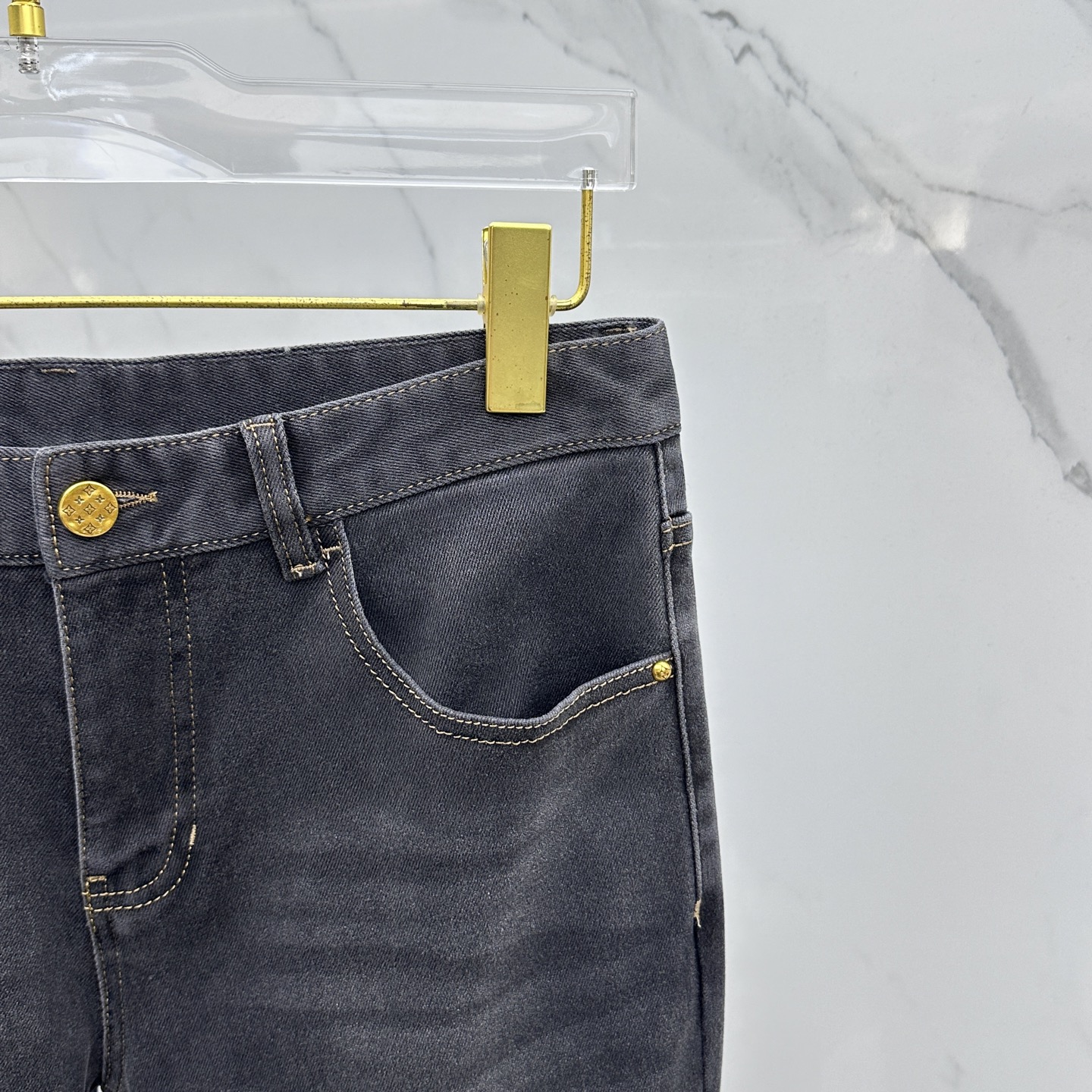 🆕LV路易威登 🔥高端定制、2025秋冬最新款牛仔裤 柜台同步发售 原版定制复刻 客供五金辅料 原单品质