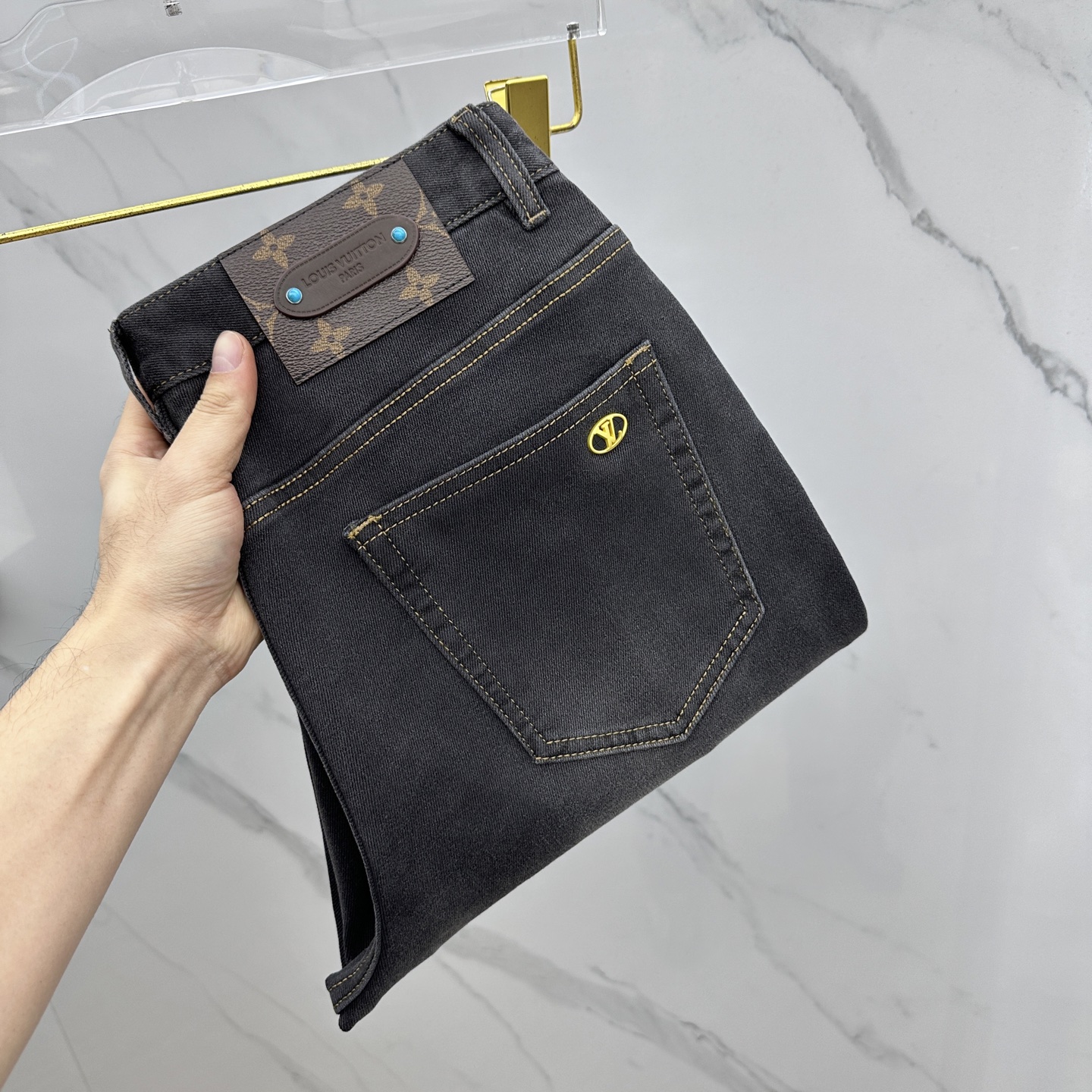 🆕LV路易威登 🔥高端定制、2025秋冬最新款牛仔裤 柜台同步发售 原版定制复刻 客供五金辅料 原单品质