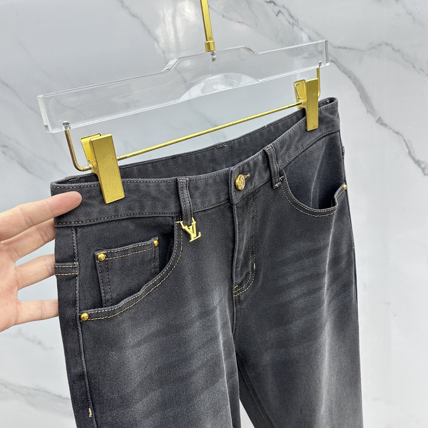🆕LV路易威登 🔥高端定制、2025秋冬最新款牛仔裤 柜台同步发售 原版定制复刻 客供五金辅料 原单品质