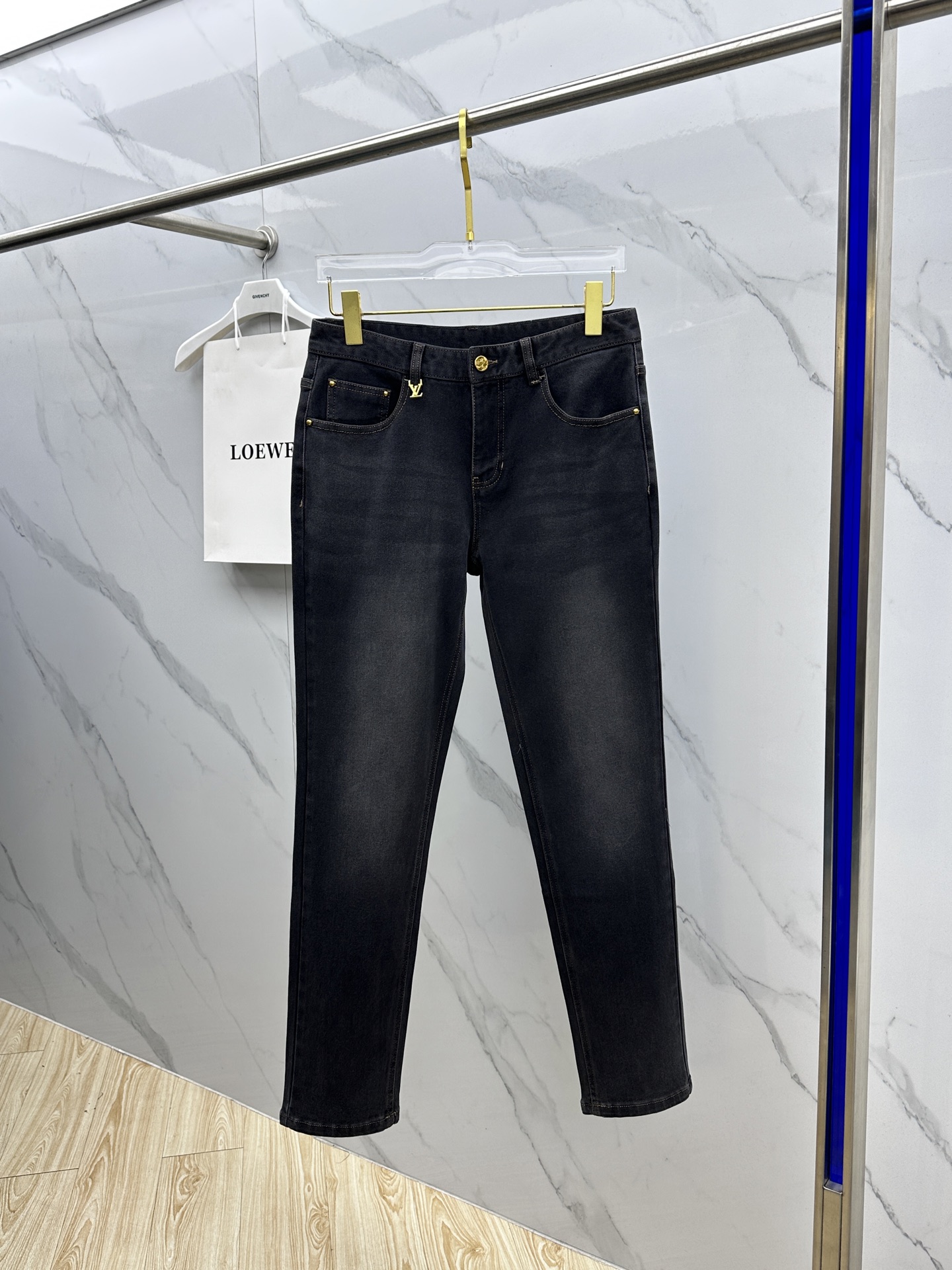 🆕LV路易威登 🔥高端定制、2025秋冬最新款牛仔裤 柜台同步发售 原版定制复刻 客供五金辅料 原单品质