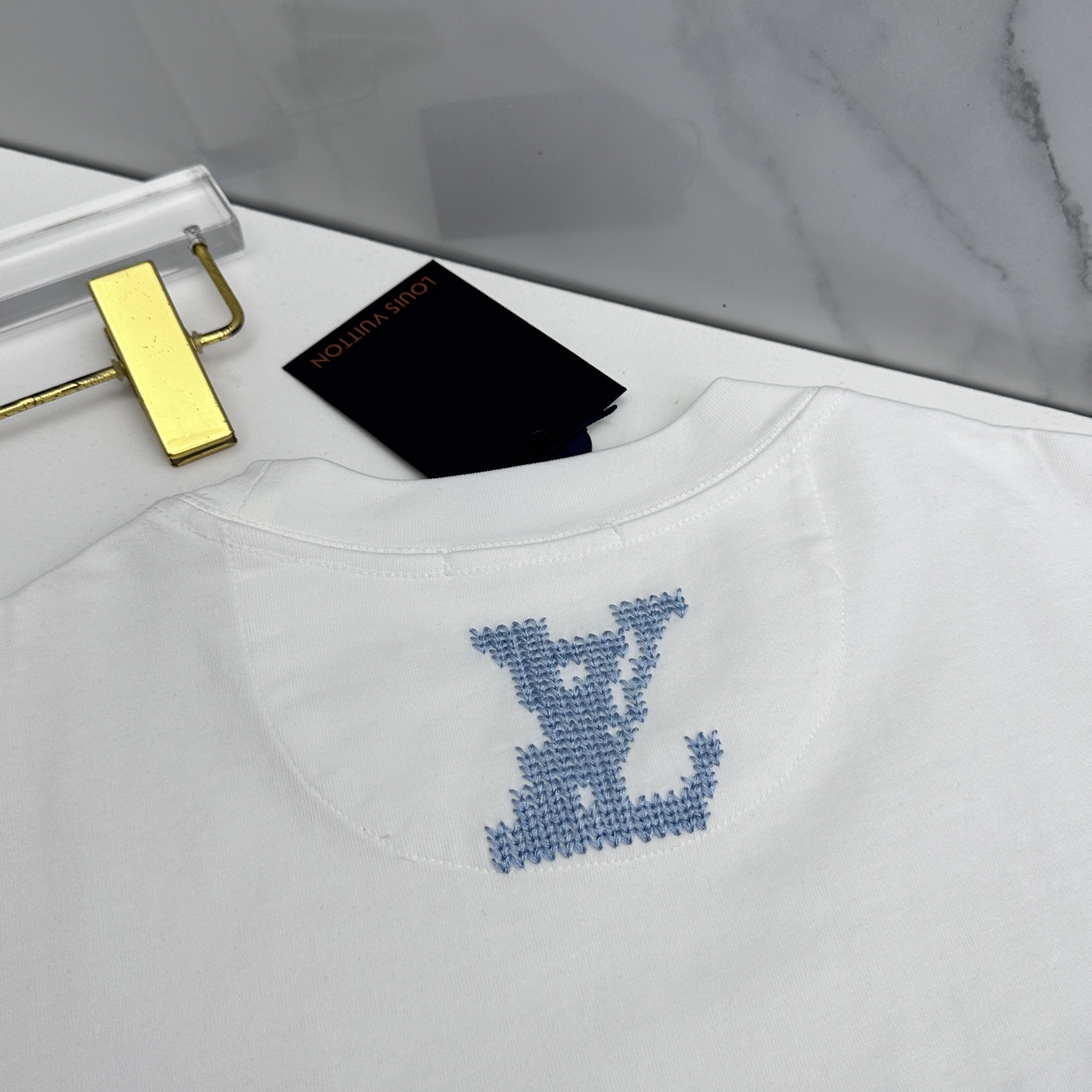 🆕LV路易威登 2026春夏新款logo字母刺绣短袖 官网同款T恤 双纱纯棉面料 多元化搭配 是眼下时尚