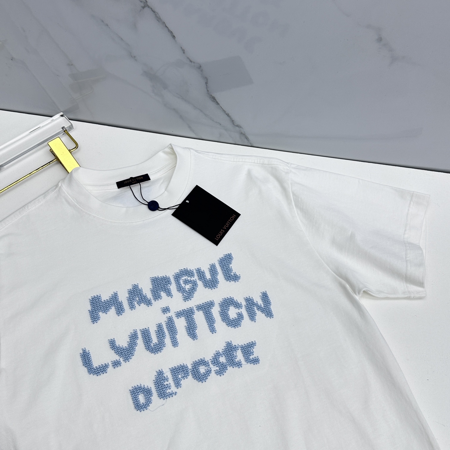 🆕LV路易威登 2026春夏新款logo字母刺绣短袖 官网同款T恤 双纱纯棉面料 多元化搭配 是眼下时尚