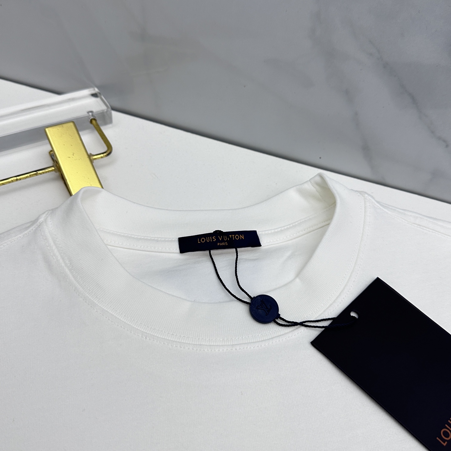 🆕LV路易威登 2026春夏新款logo字母刺绣短袖 官网同款T恤 双纱纯棉面料 多元化搭配 是眼下时尚