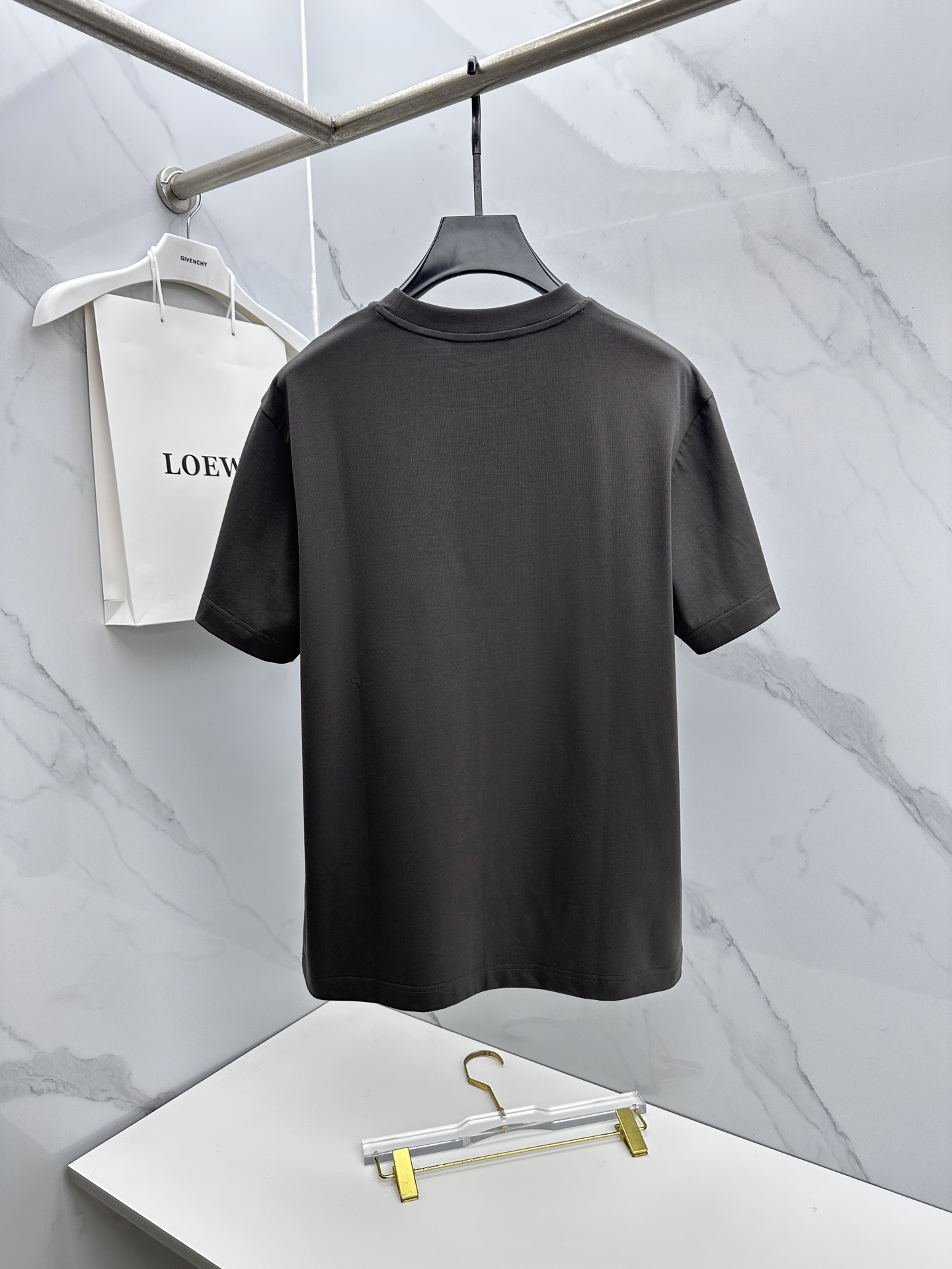 🆕Prada普拉达 2026春夏新款logo胶条装饰短袖 官网同款T恤 双纱纯棉面料 多元化搭配 是眼下