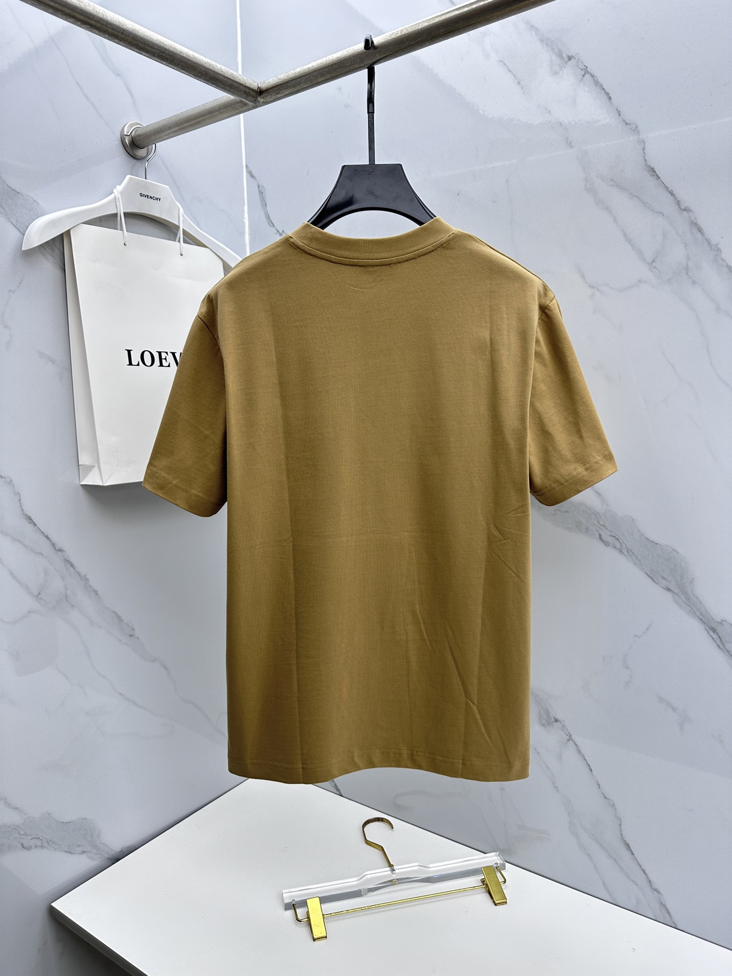 🆕Prada普拉达 2026春夏新款logo胶条装饰短袖 官网同款T恤 双纱纯棉面料 多元化搭配 是眼下