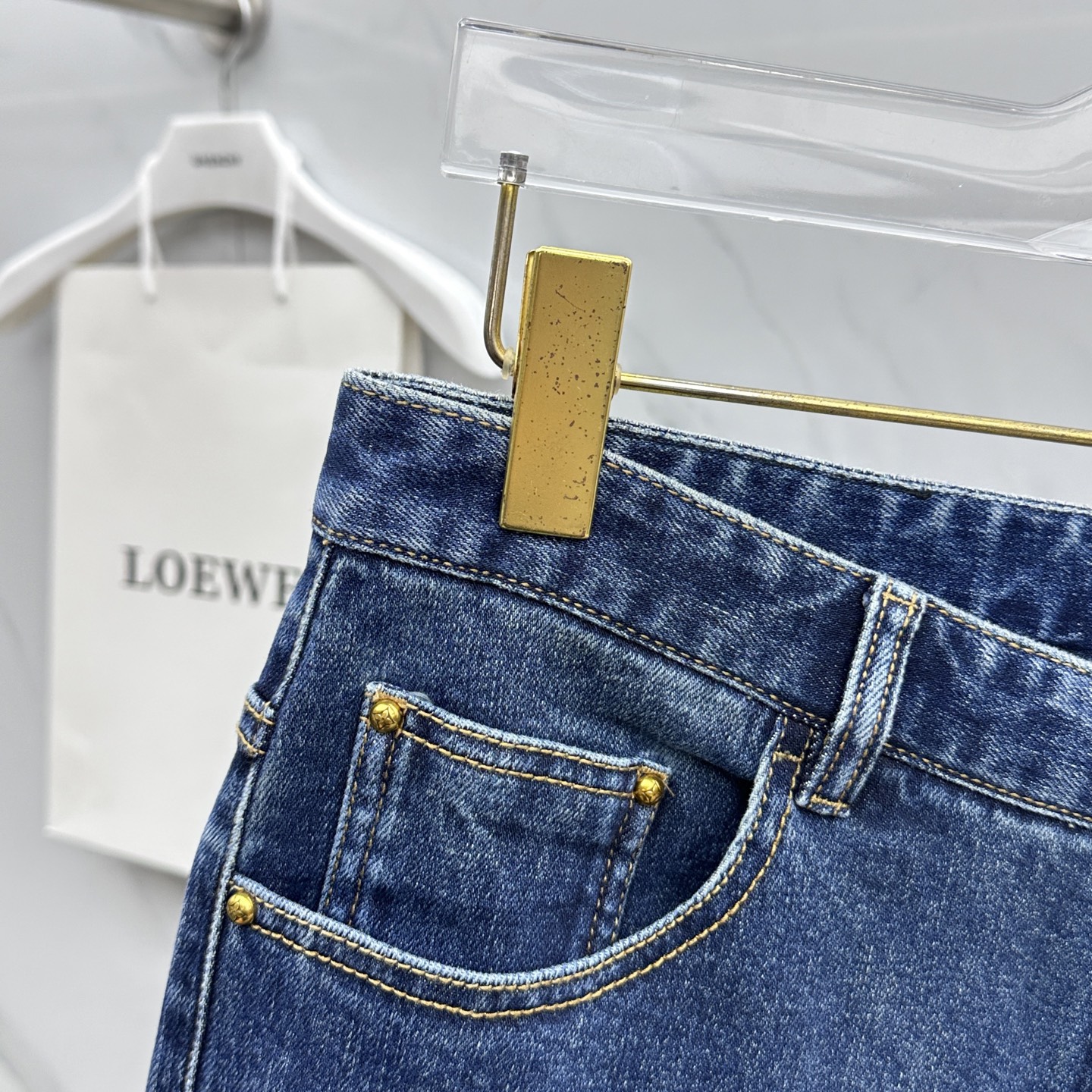 🆕LV路易威登 男装系列属于时装圈无法复制和取代的存在，代表着意式典型的品牌 工艺、品质及剪裁设计都堪称