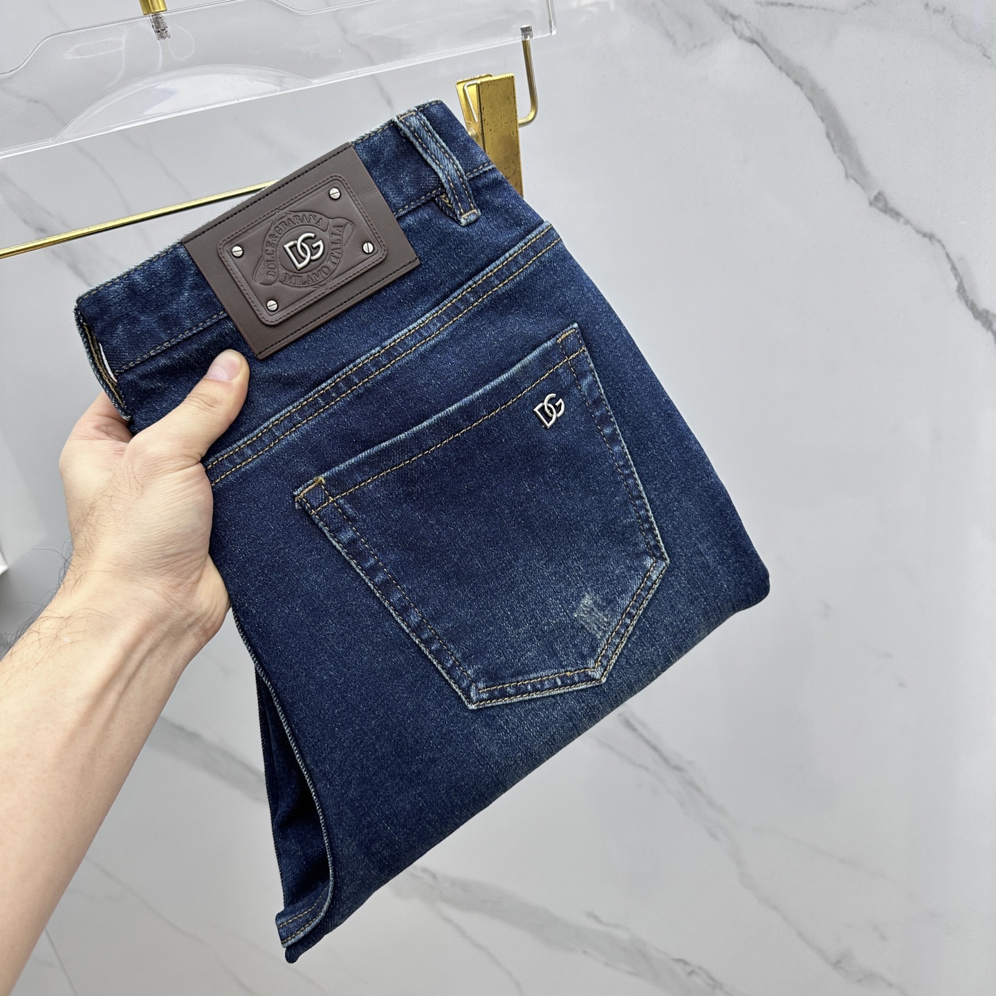 🆕DG杜嘉班纳 男装系列属于时装圈无法复制和取代的存在，代表着意式典型的品牌 工艺、品质及剪裁设计都堪称