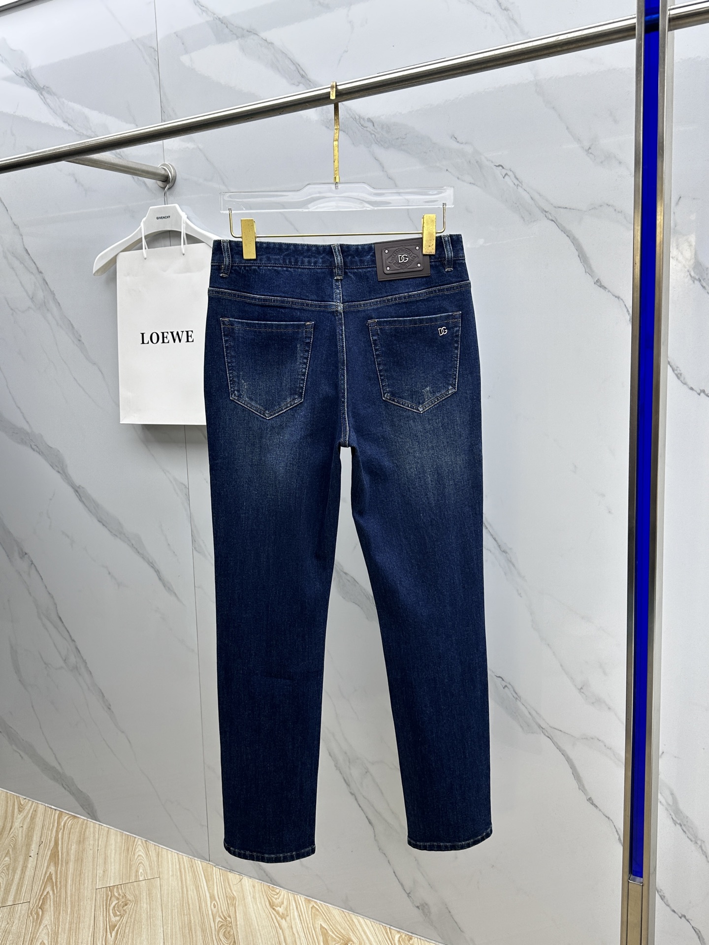 🆕DG杜嘉班纳 男装系列属于时装圈无法复制和取代的存在，代表着意式典型的品牌 工艺、品质及剪裁设计都堪称