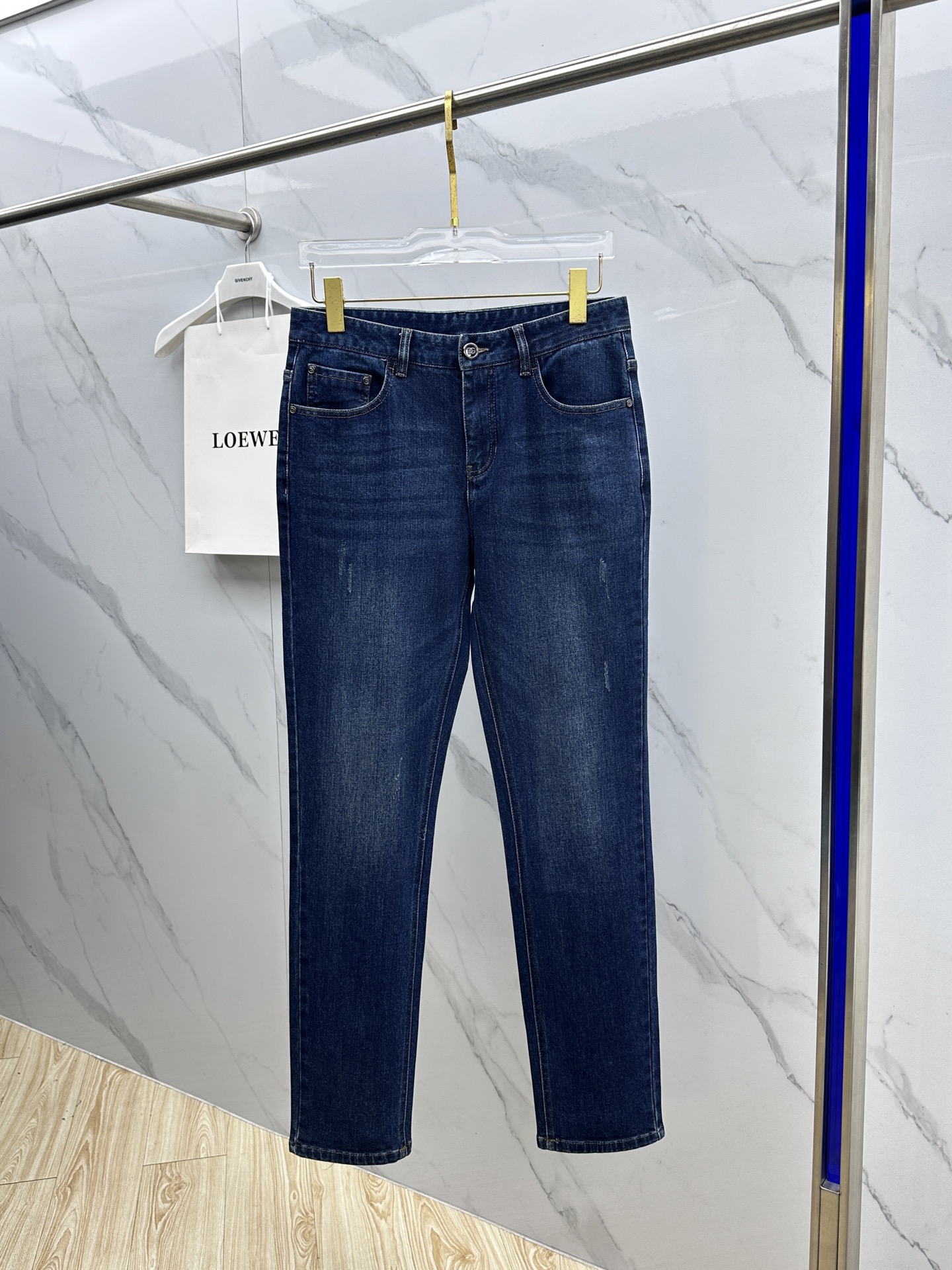 🆕DG杜嘉班纳 男装系列属于时装圈无法复制和取代的存在，代表着意式典型的品牌 工艺、品质及剪裁设计都堪称