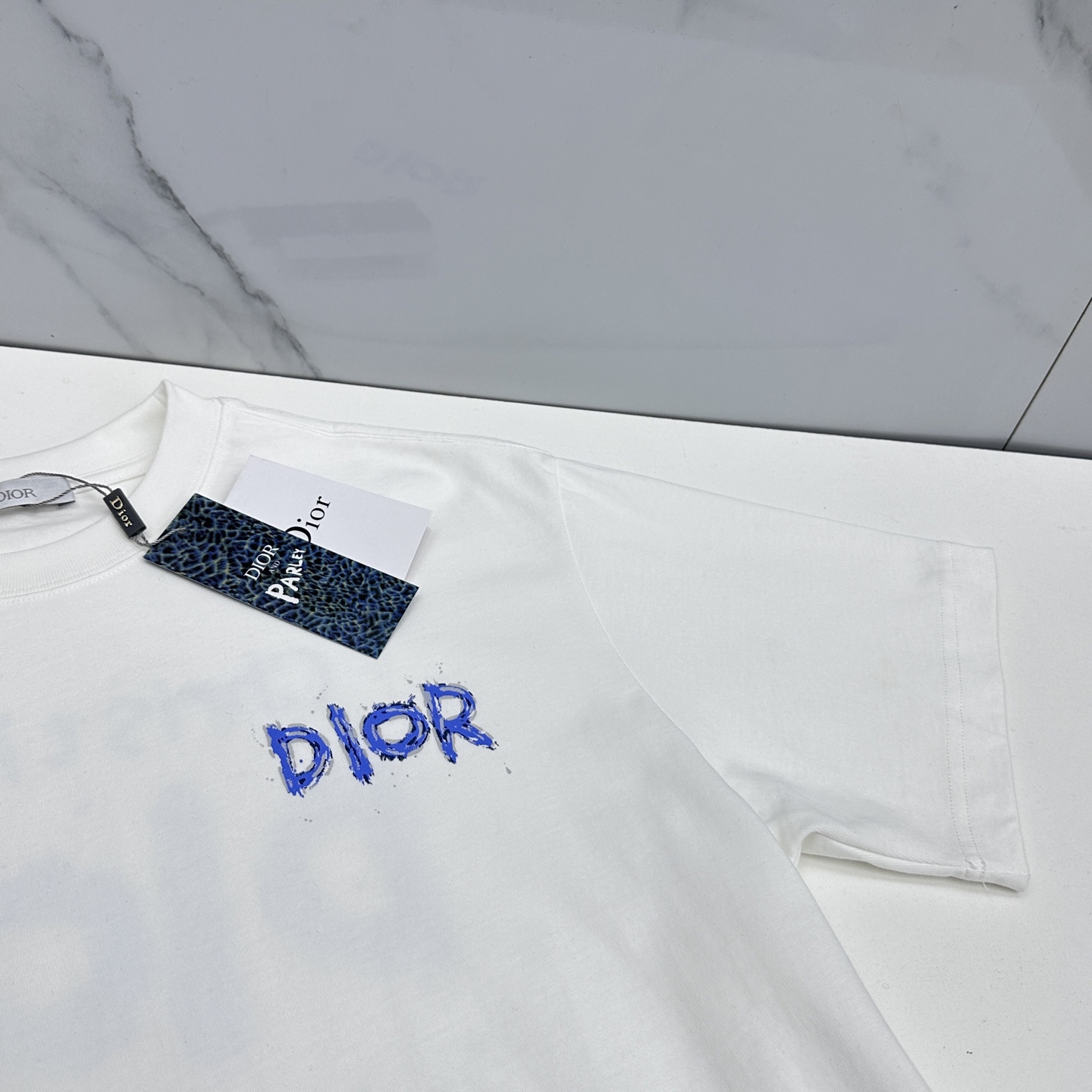 🆕Dior迪奥 2026春夏新款logo字母艺术字涂鸦短袖 官网同款T恤 双纱纯棉面料 多元化搭配 迎合