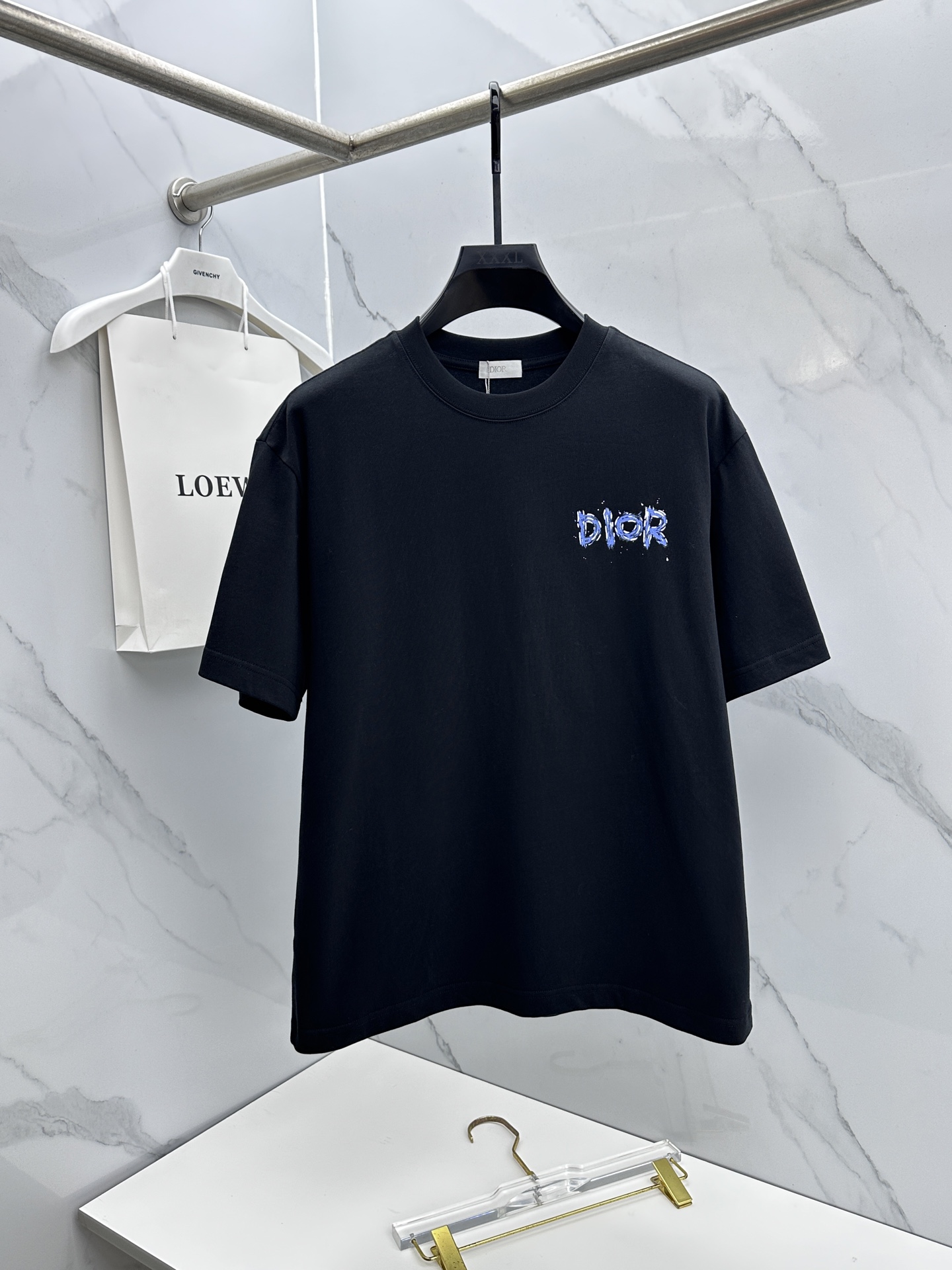 🆕Dior迪奥 2026春夏新款logo字母艺术字涂鸦短袖 官网同款T恤 双纱纯棉面料 多元化搭配 迎合