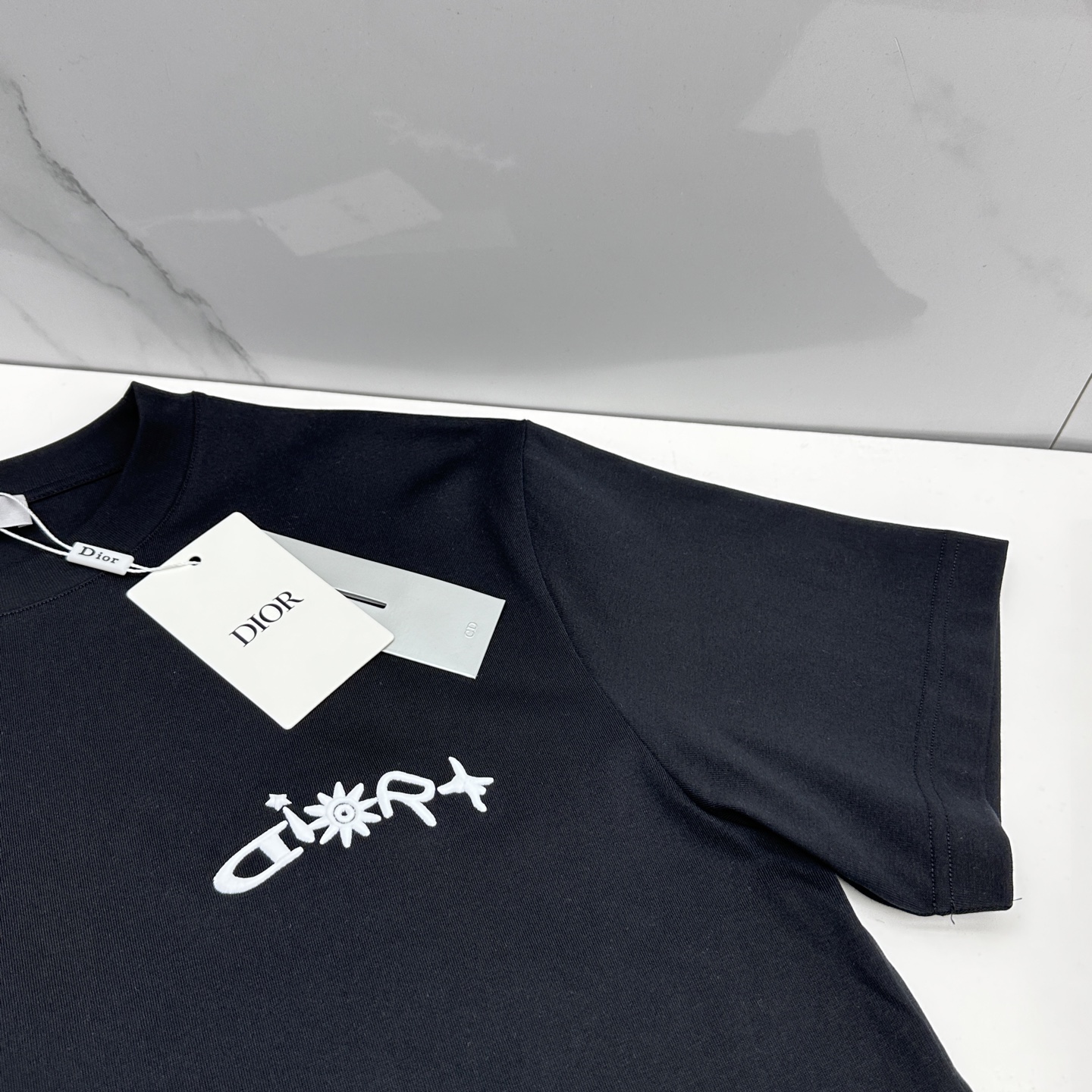 🆕Dior迪奥 2026春夏新款logo刺绣短袖 官网同款T恤 双纱纯棉面料 多元化搭配 迎合眼下时尚前