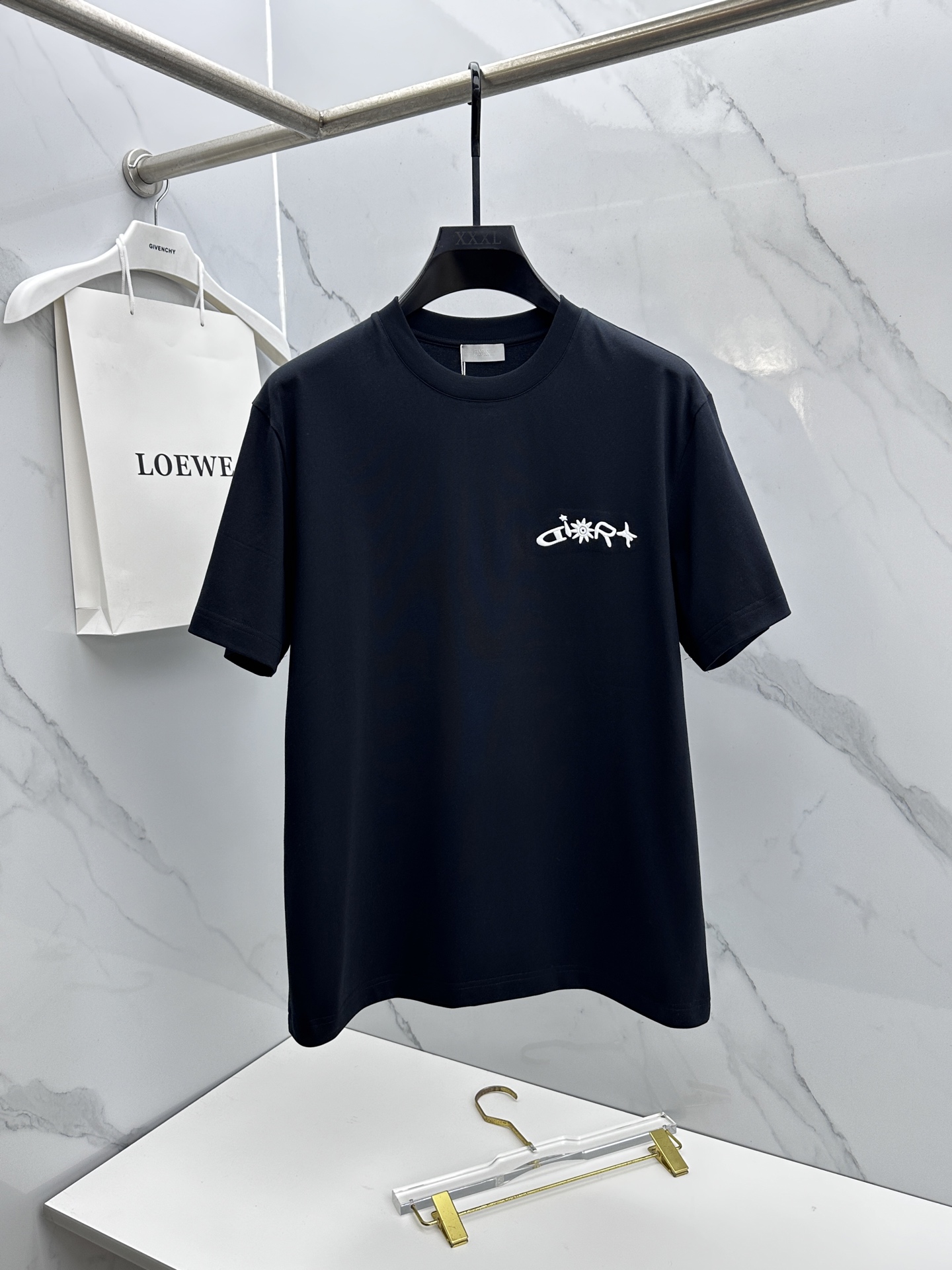 🆕Dior迪奥 2026春夏新款logo刺绣短袖 官网同款T恤 双纱纯棉面料 多元化搭配 迎合眼下时尚前