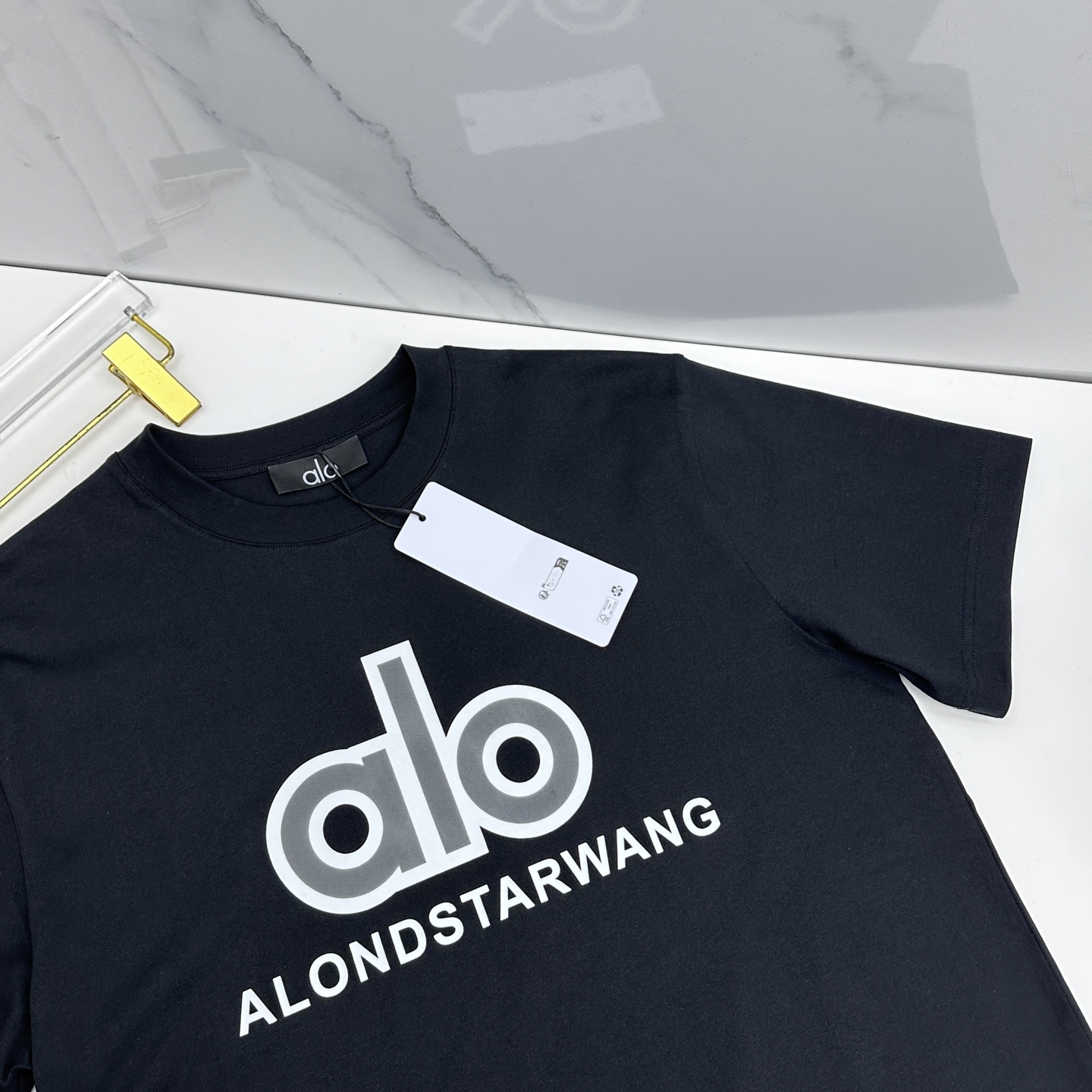 🆕alo 2026春夏新款logo印花短袖 官网同款T恤 双纱纯棉面料 多元化搭配 迎合眼下时尚前沿的创