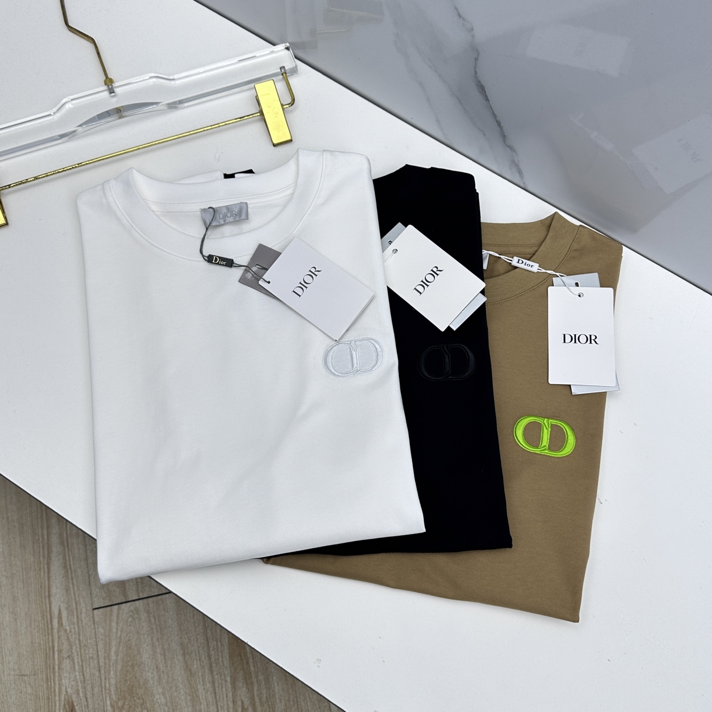 🆕Dior迪奥 2026春夏新款logo刺绣短袖 官网同款T恤 双纱纯棉面料 多元化搭配 迎合眼下时尚前