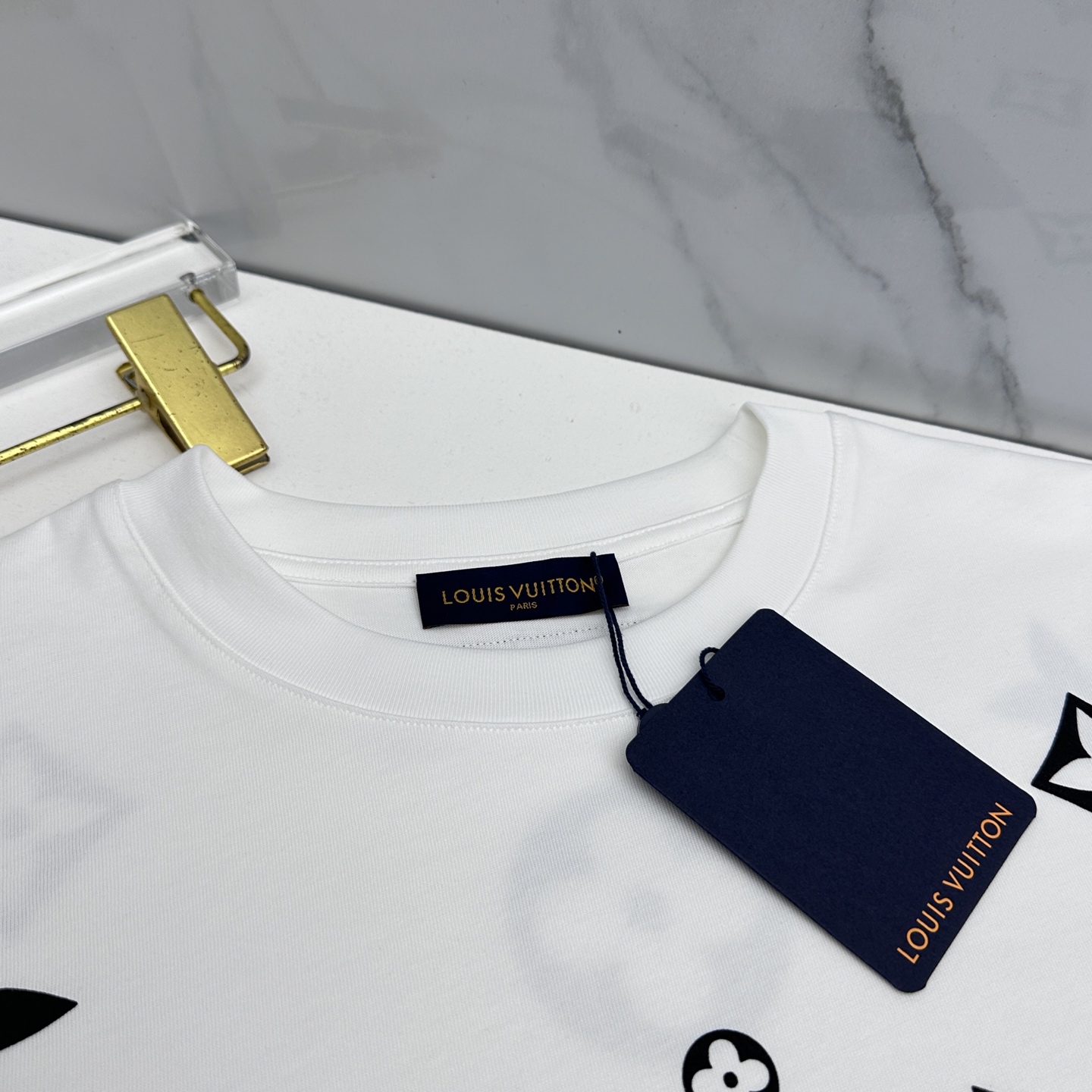 🆕LV路易威登 2026春夏新款logo压胶短袖 官网同款T恤 双纱纯棉面料 多元化搭配 迎合眼下时尚前