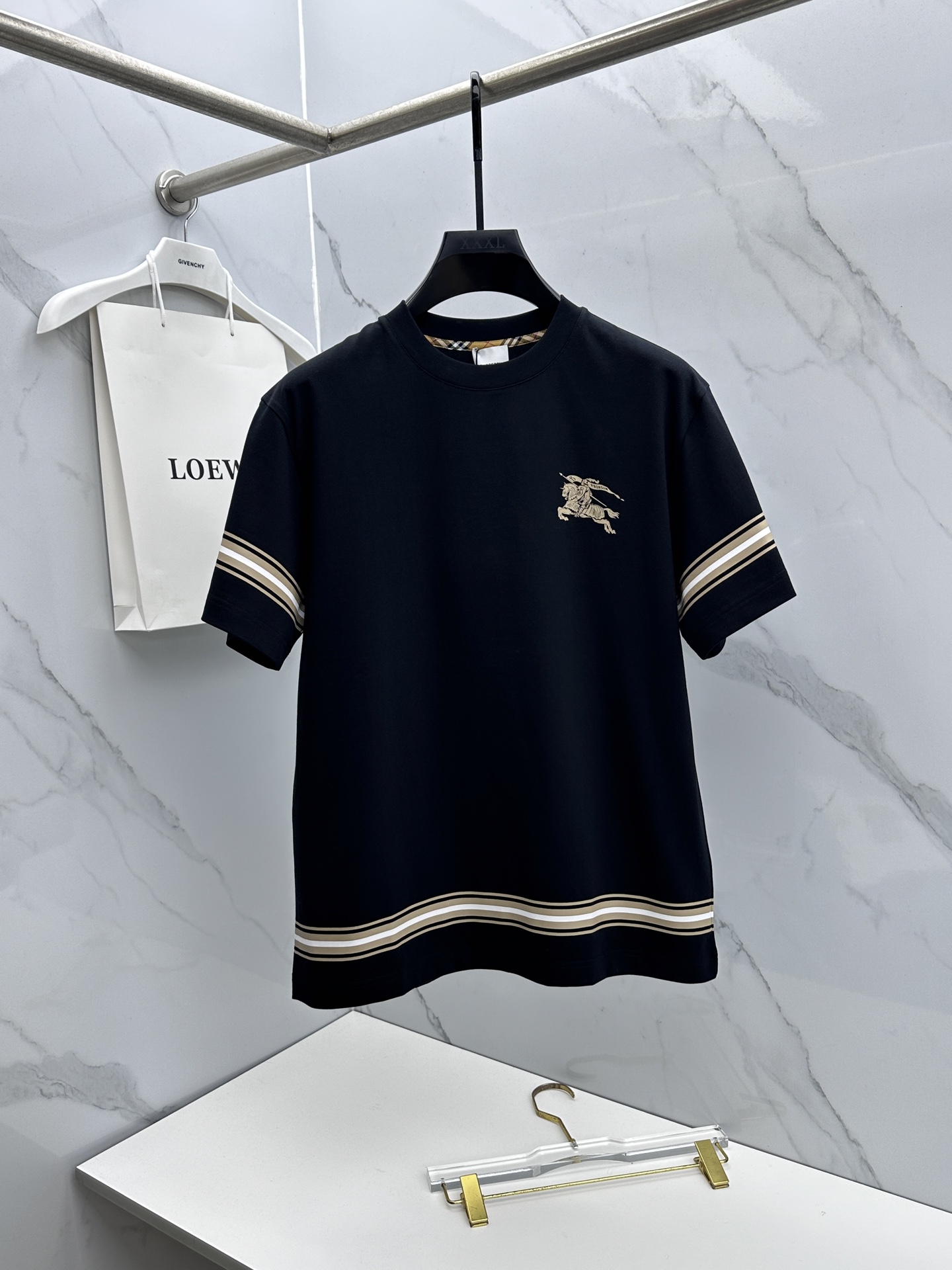 🆕Burberry巴宝莉 2026春夏新款logo刺绣短袖 官网同款T恤 双纱纯棉面料 多元化搭配 迎合