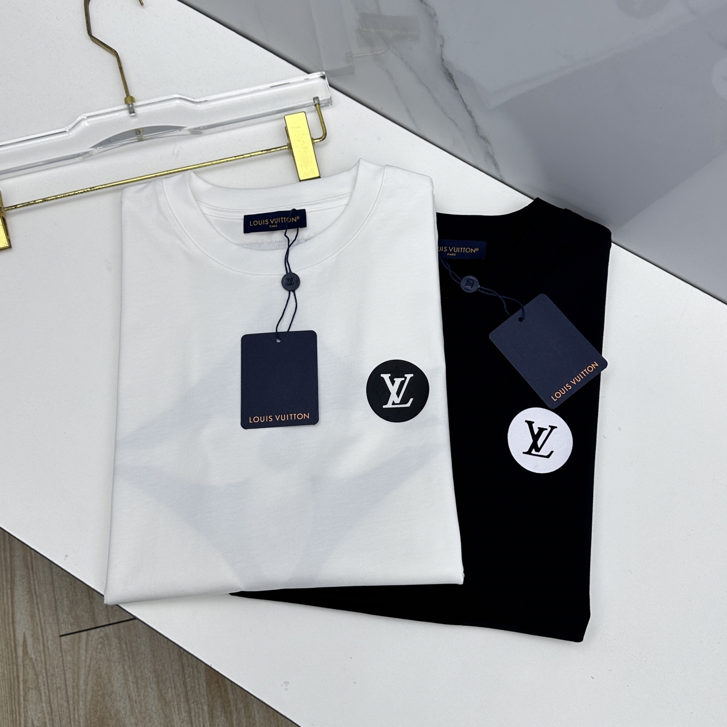 🆕LV路易威登 2026春夏新款logo印花短袖 官网同款T恤 双纱纯棉面料 多元化搭配 迎合眼下时尚前