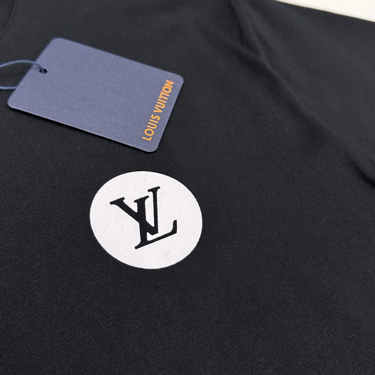 🆕LV路易威登 2026春夏新款logo印花短袖 官网同款T恤 双纱纯棉面料 多元化搭配 迎合眼下时尚前