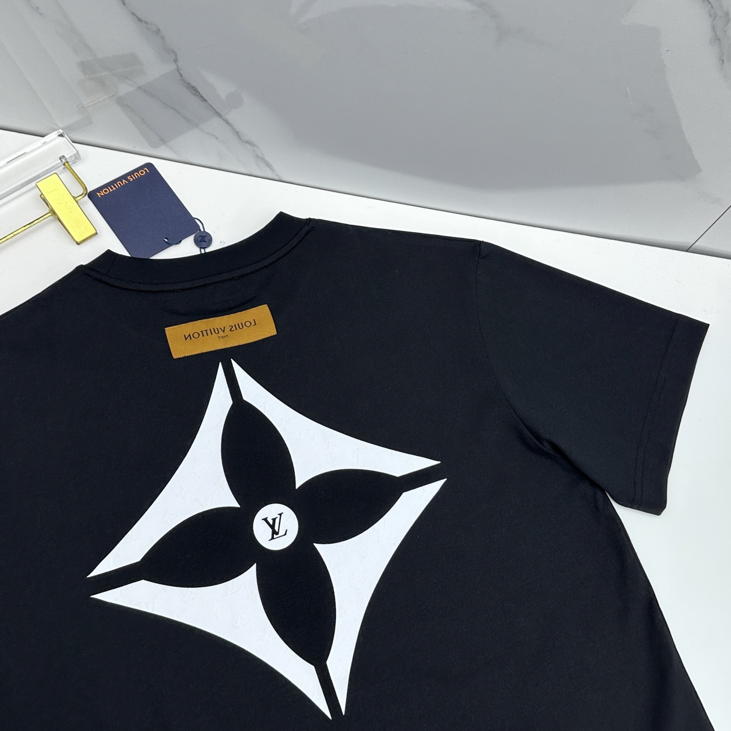 🆕LV路易威登 2026春夏新款logo印花短袖 官网同款T恤 双纱纯棉面料 多元化搭配 迎合眼下时尚前