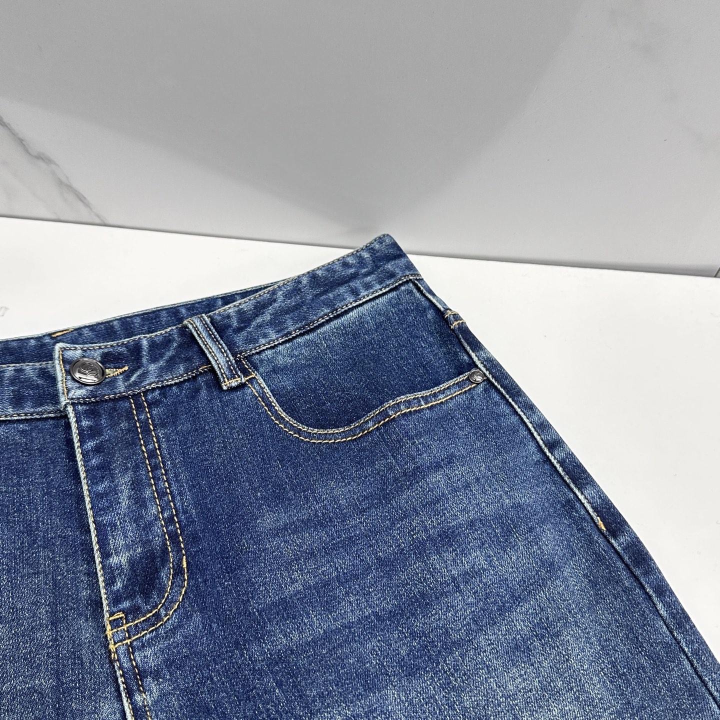 🆕Gucci古驰 男装系列属于时装圈无法复制和取代的存在，代表着意式典型的品牌 工艺、品质及剪裁设计都堪