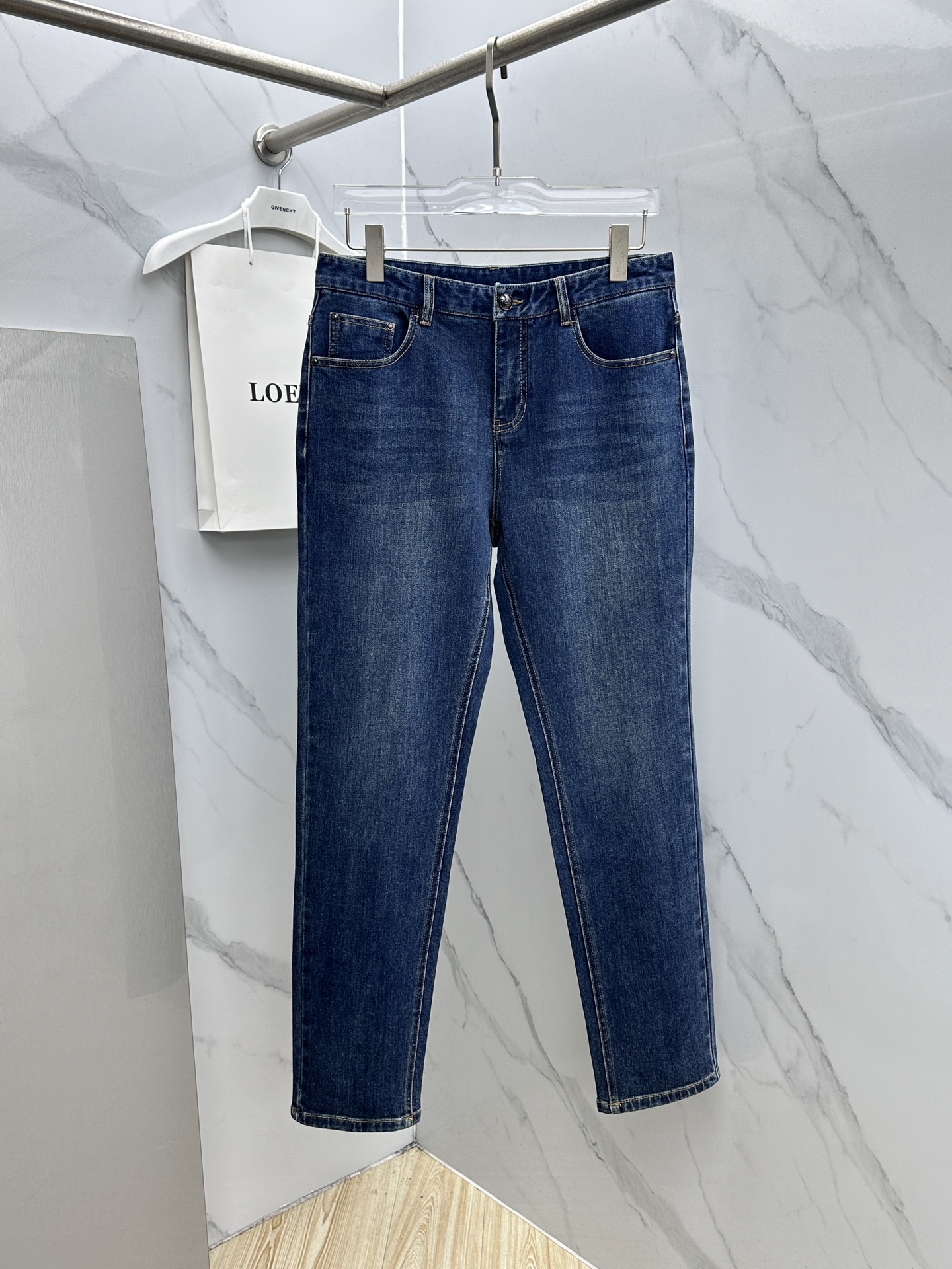 🆕Gucci古驰 男装系列属于时装圈无法复制和取代的存在，代表着意式典型的品牌 工艺、品质及剪裁设计都堪