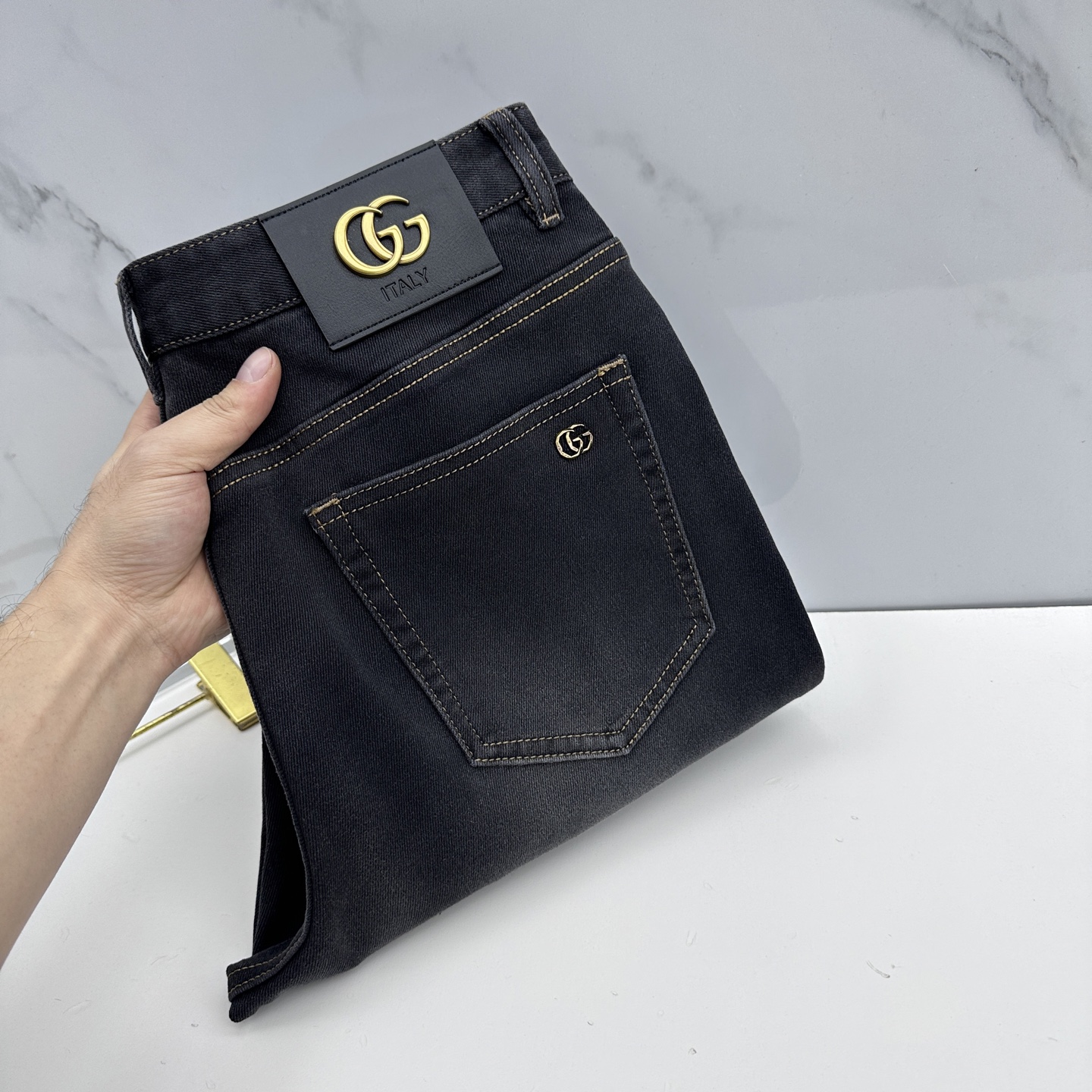 🆕Gucci古驰 男装系列属于时装圈无法复制和取代的存在，代表着意式典型的品牌 工艺、品质及剪裁设计都堪