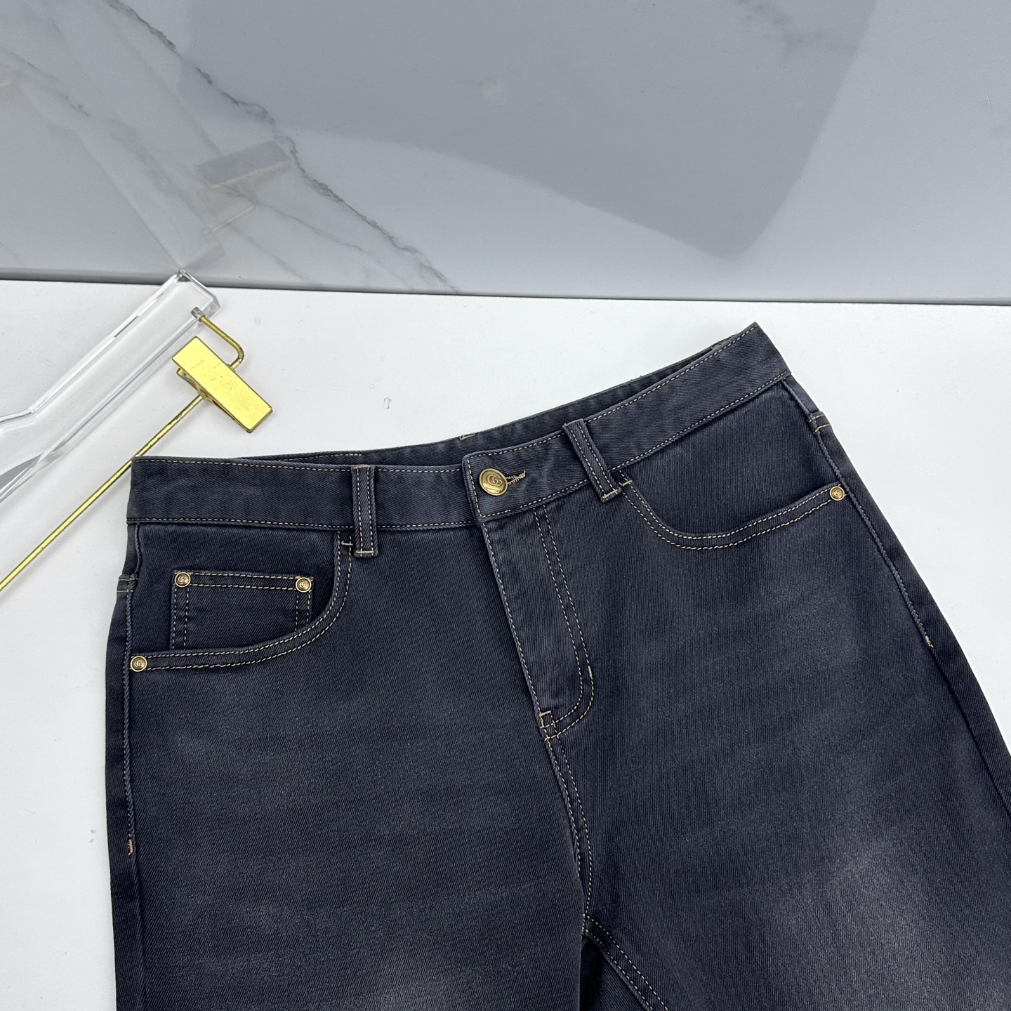 🆕Gucci古驰 男装系列属于时装圈无法复制和取代的存在，代表着意式典型的品牌 工艺、品质及剪裁设计都堪