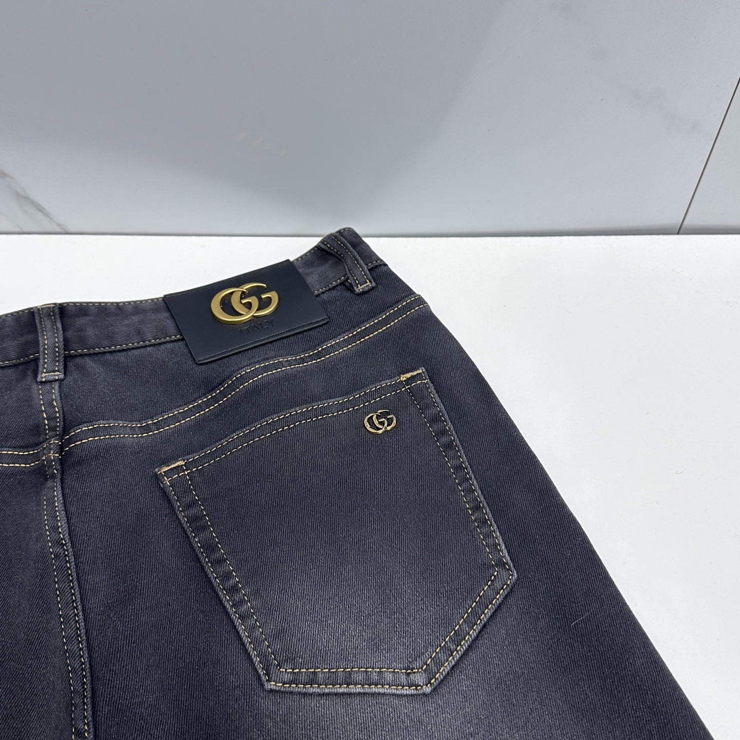 🆕Gucci古驰 男装系列属于时装圈无法复制和取代的存在，代表着意式典型的品牌 工艺、品质及剪裁设计都堪