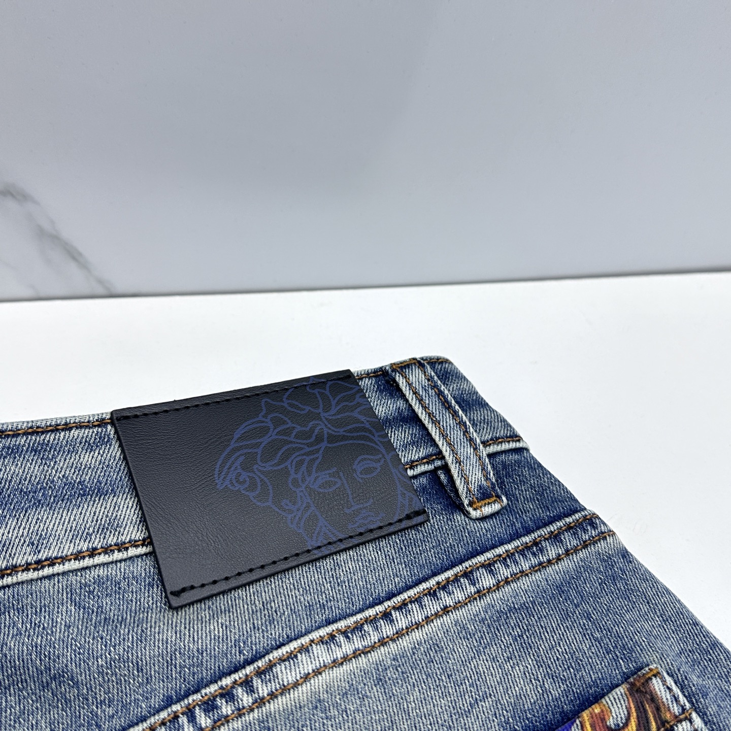 🆕VERSACE范思哲 🔥高端定制、26春季最新款洗水牛仔裤 柜台同步发售 原版定制复刻 客供定制辅料 