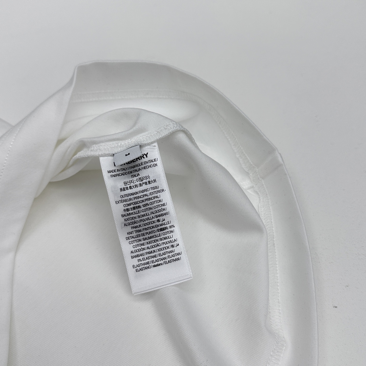🆕Burberry巴宝莉 2026春夏新款logo刺绣短袖 双纱纯棉面料 多元化搭配 迎合眼下时尚前沿的