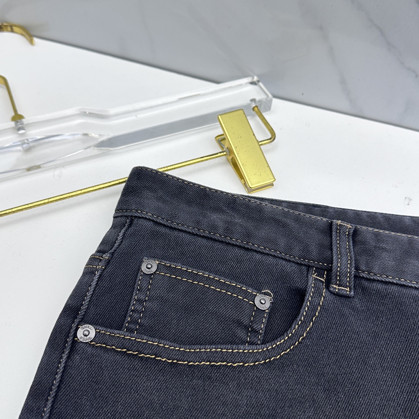 🆕ZEGNA杰尼亚 男装系列属于时装圈无法复制和取代的存在，代表着意式典型的品牌 工艺、品质及剪裁设计都