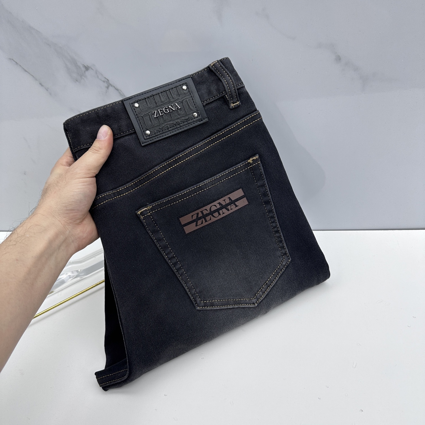 🆕ZEGNA杰尼亚 男装系列属于时装圈无法复制和取代的存在，代表着意式典型的品牌 工艺、品质及剪裁设计都