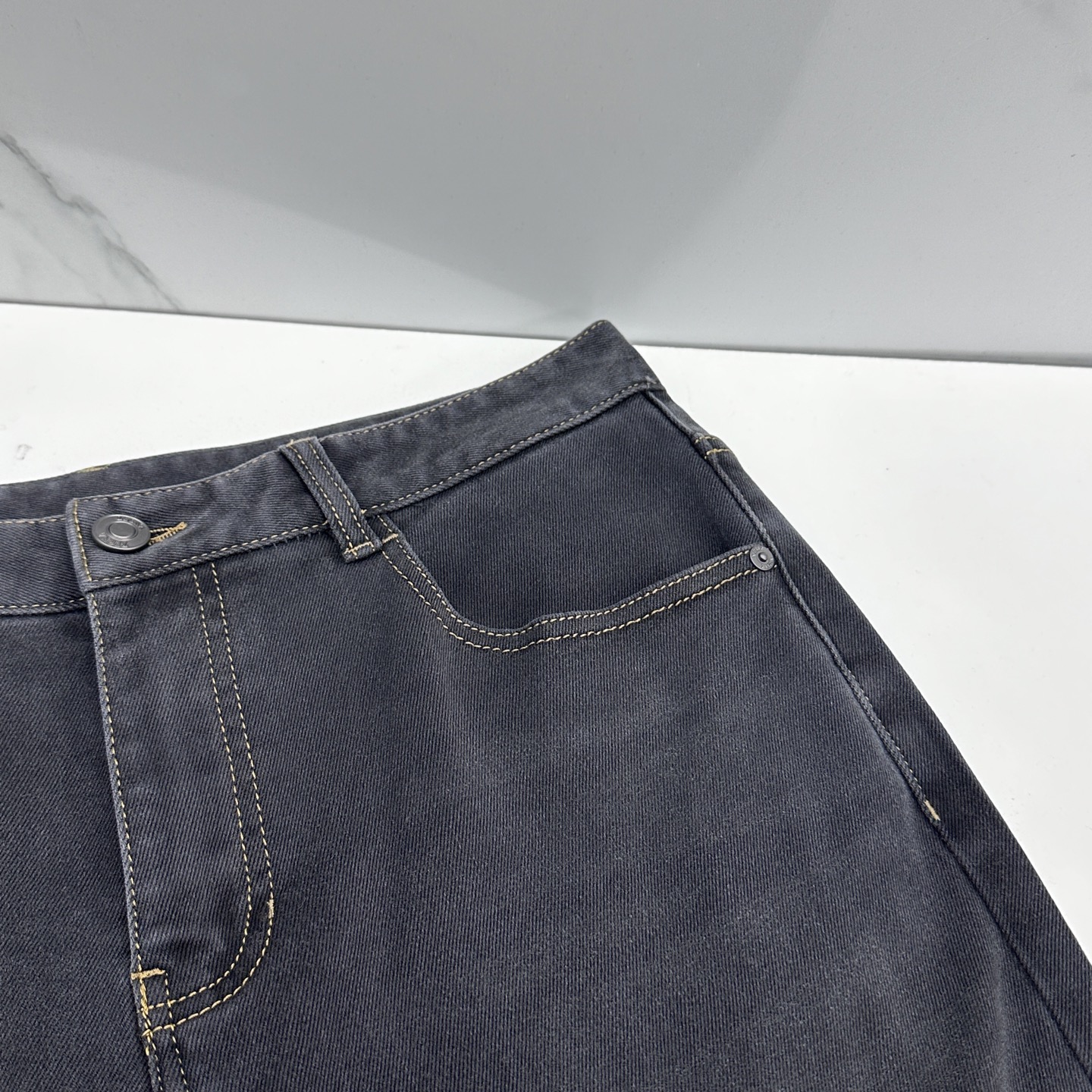 🆕ZEGNA杰尼亚 男装系列属于时装圈无法复制和取代的存在，代表着意式典型的品牌 工艺、品质及剪裁设计都