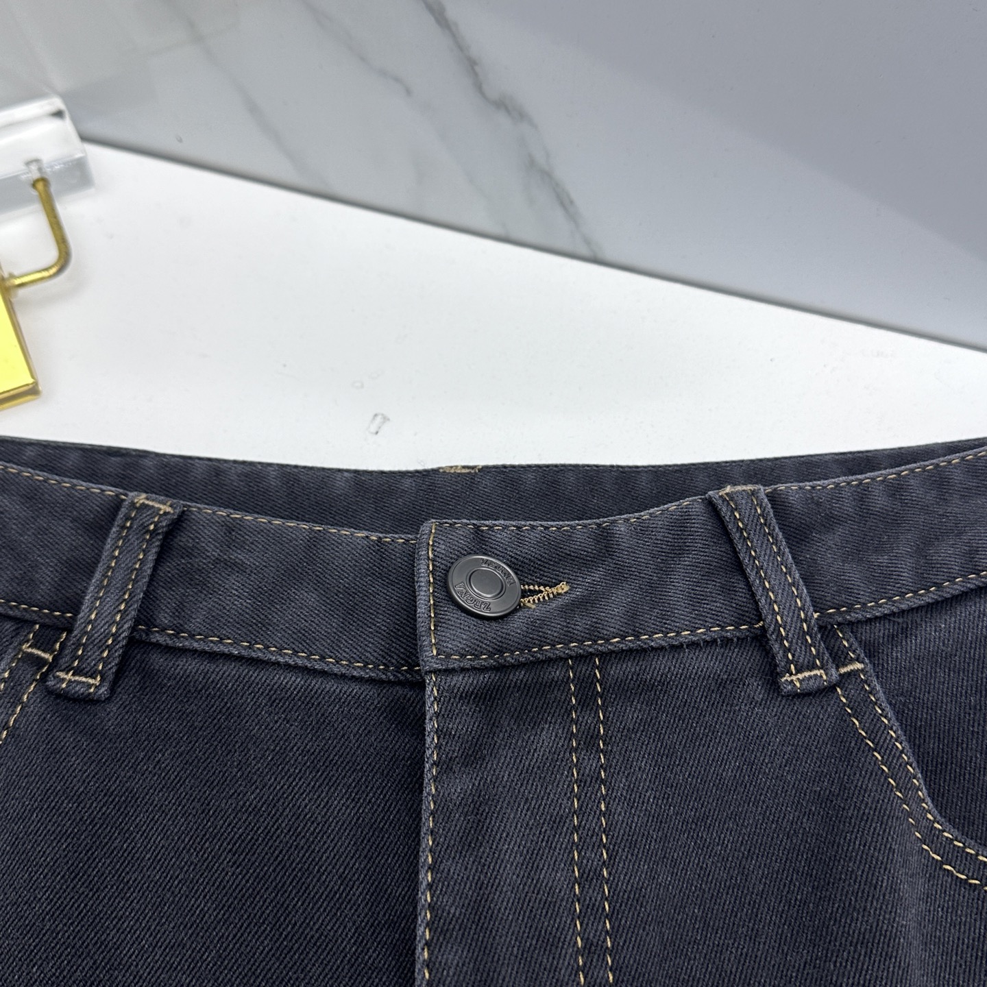 🆕ZEGNA杰尼亚 男装系列属于时装圈无法复制和取代的存在，代表着意式典型的品牌 工艺、品质及剪裁设计都