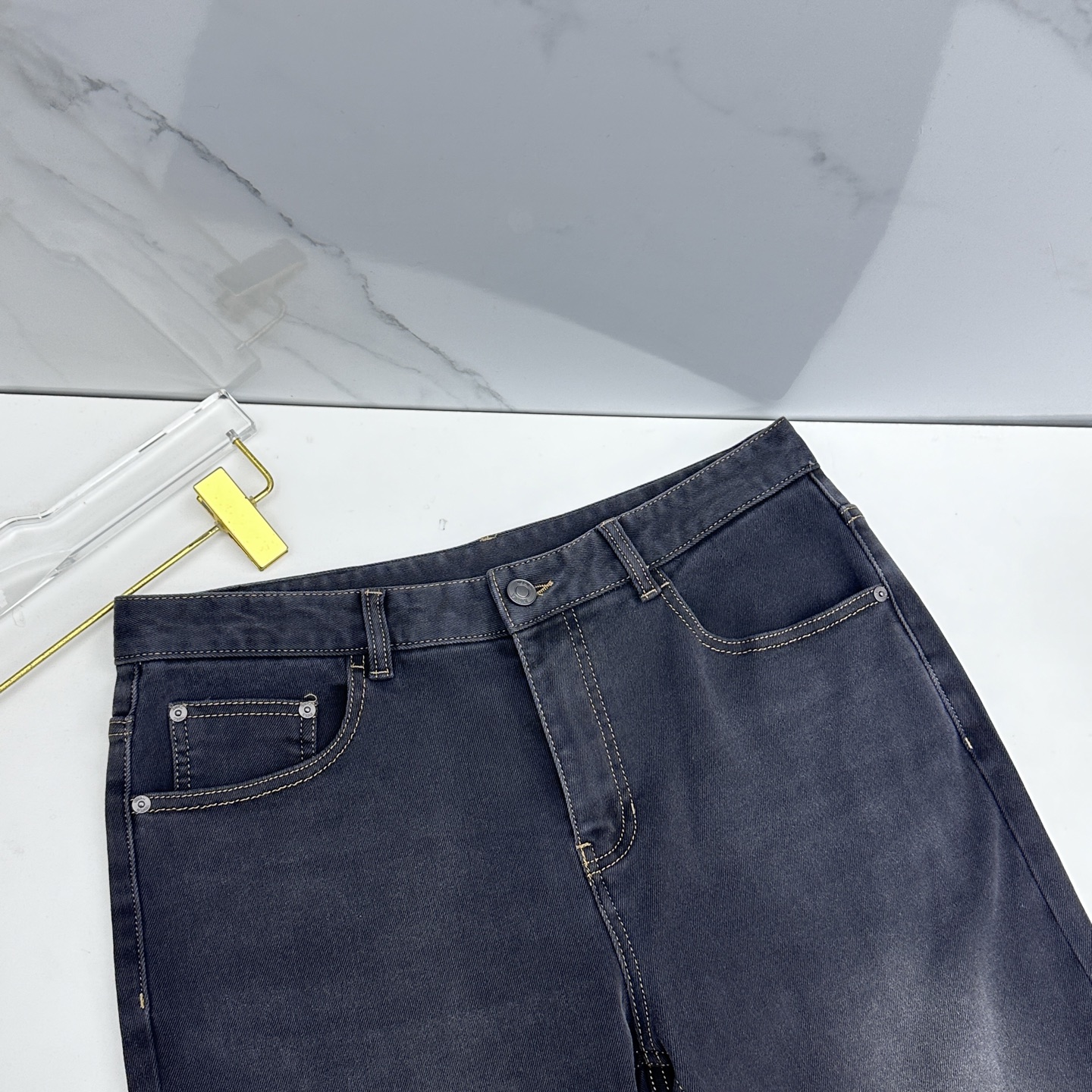 🆕ZEGNA杰尼亚 男装系列属于时装圈无法复制和取代的存在，代表着意式典型的品牌 工艺、品质及剪裁设计都