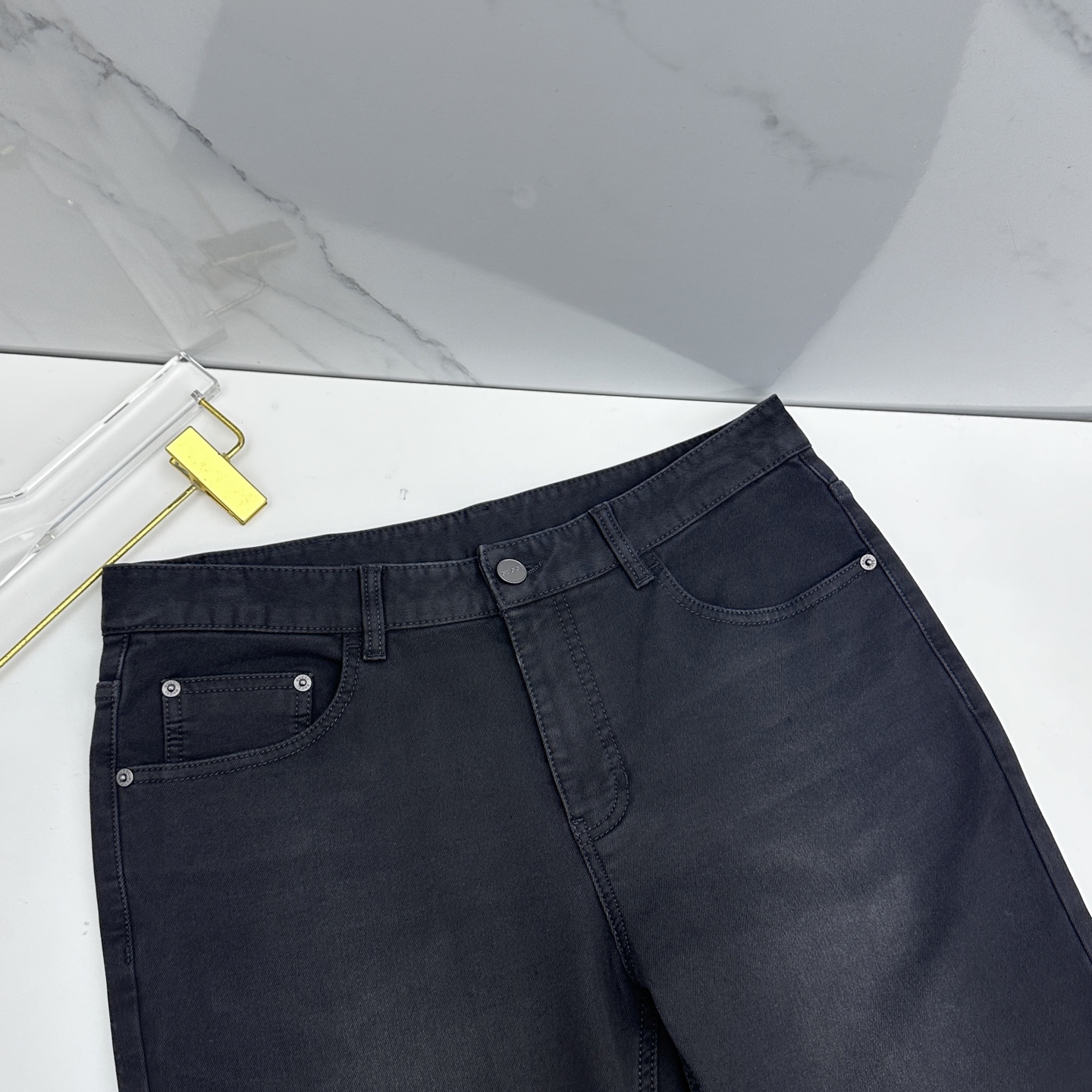 🆕Gucci古驰 男装系列属于时装圈无法复制和取代的存在，代表着意式典型的品牌 工艺、品质及剪裁设计都堪